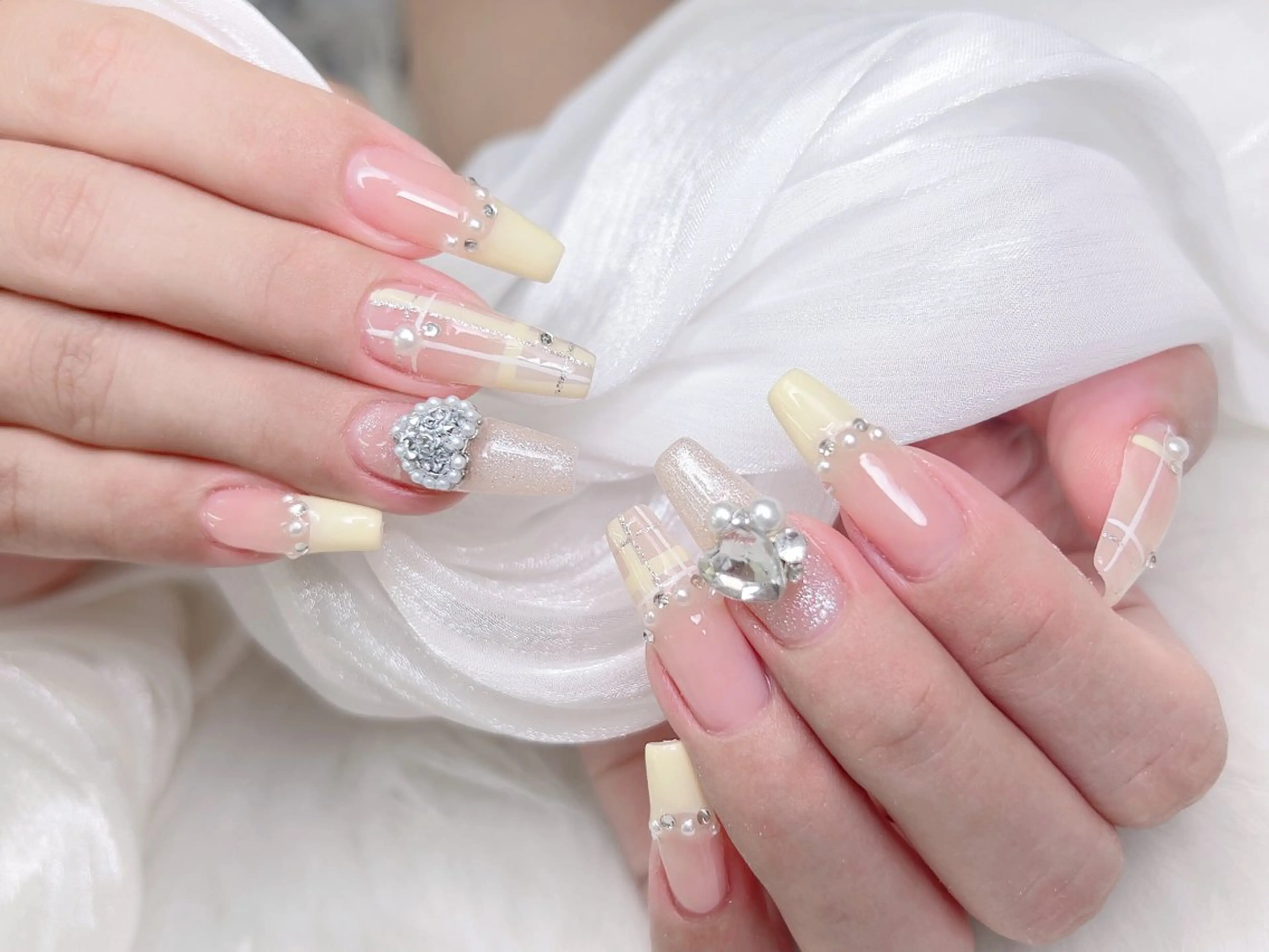 ネイル ハンドネイル M🌷nail 長さだし専門店のネイルデザイン