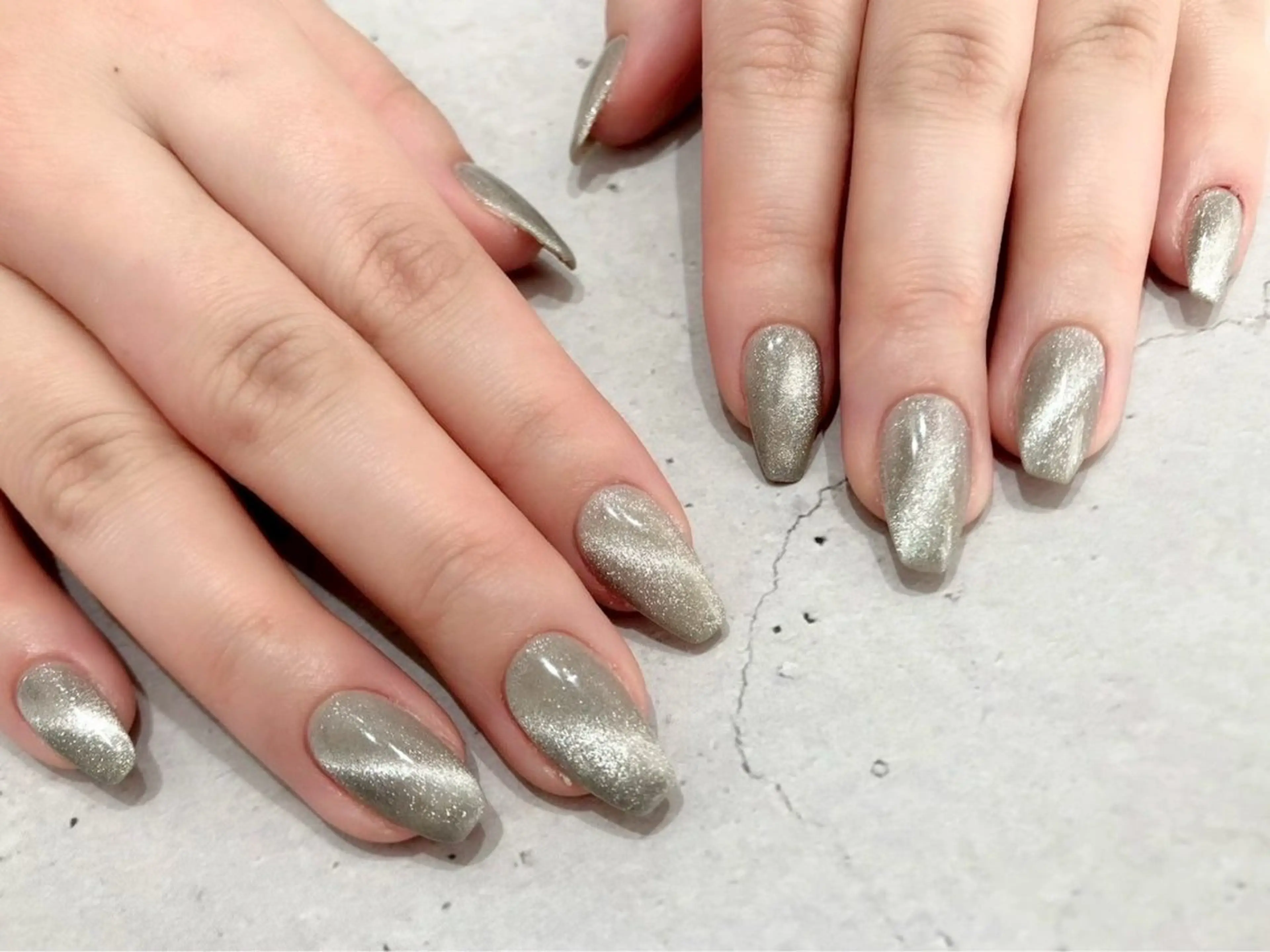 ネイル BEAUTY LINE湘南台所属・菊池 美鈴のネイルデザイン