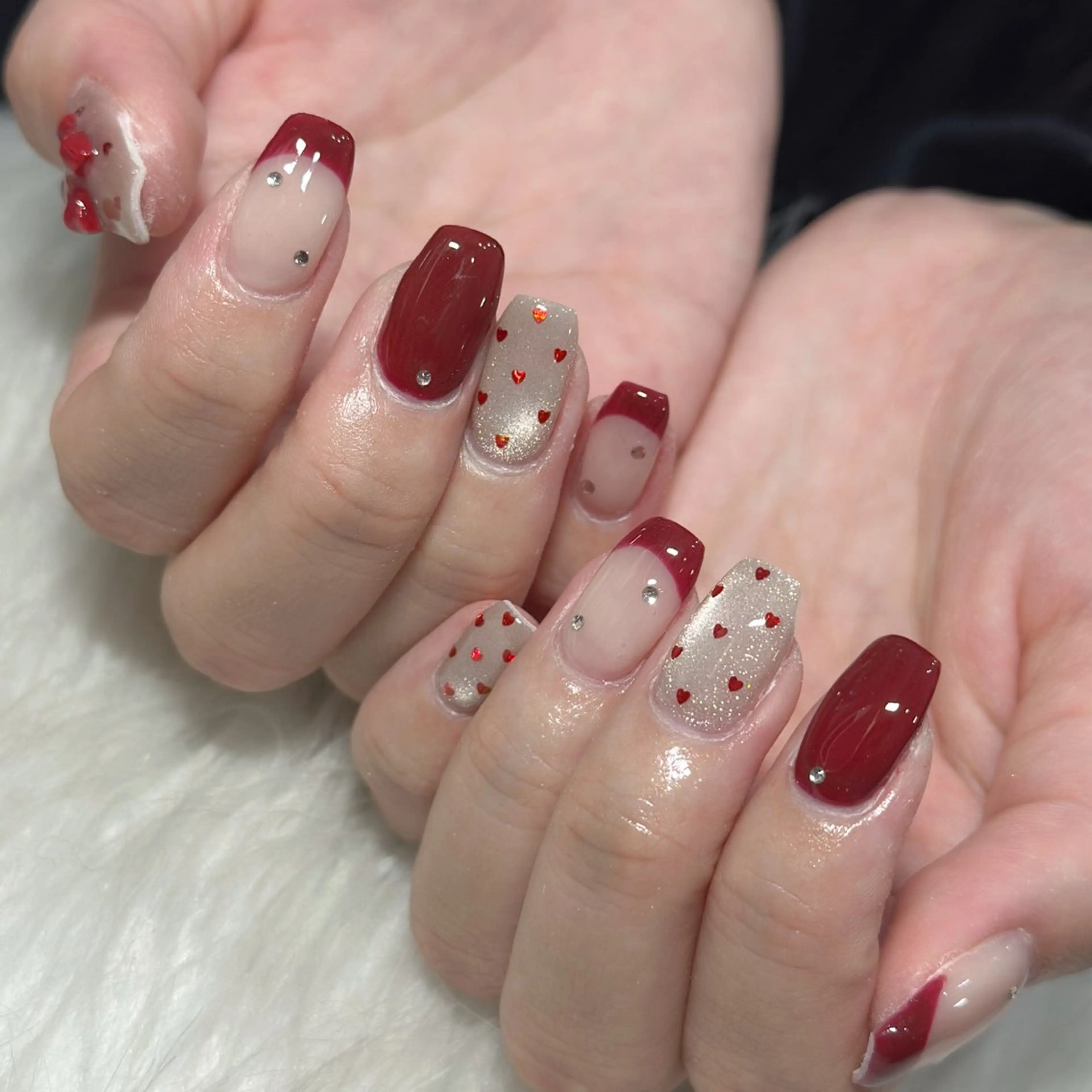 ネイル ハンドネイル フットネイル LAVISH nanamiのネイルデザイン