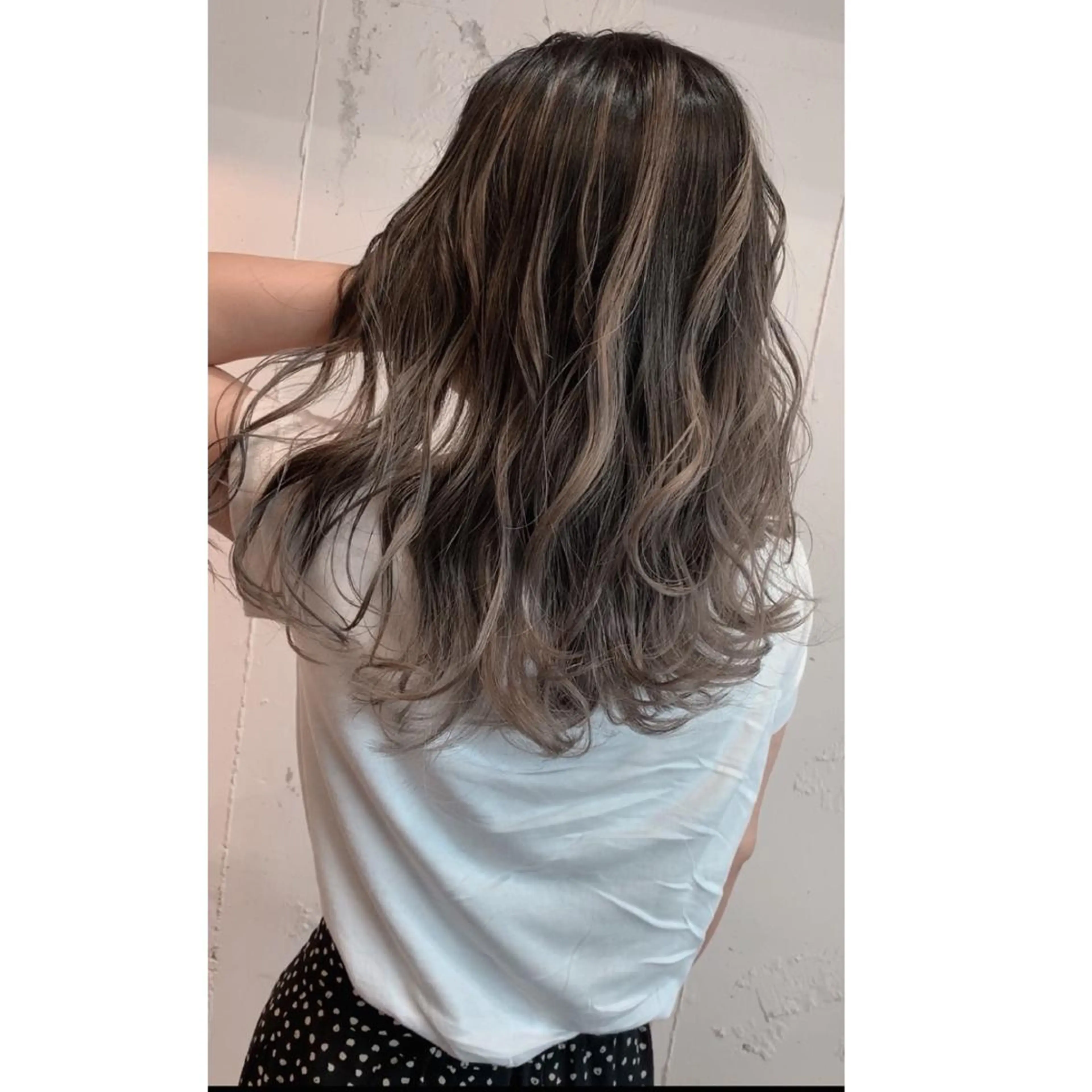 カラー バレイヤージュ ハイライトカラー Beyond（kitaro）所属・石井辰功也 フリーランス美容師のヘアスタイル