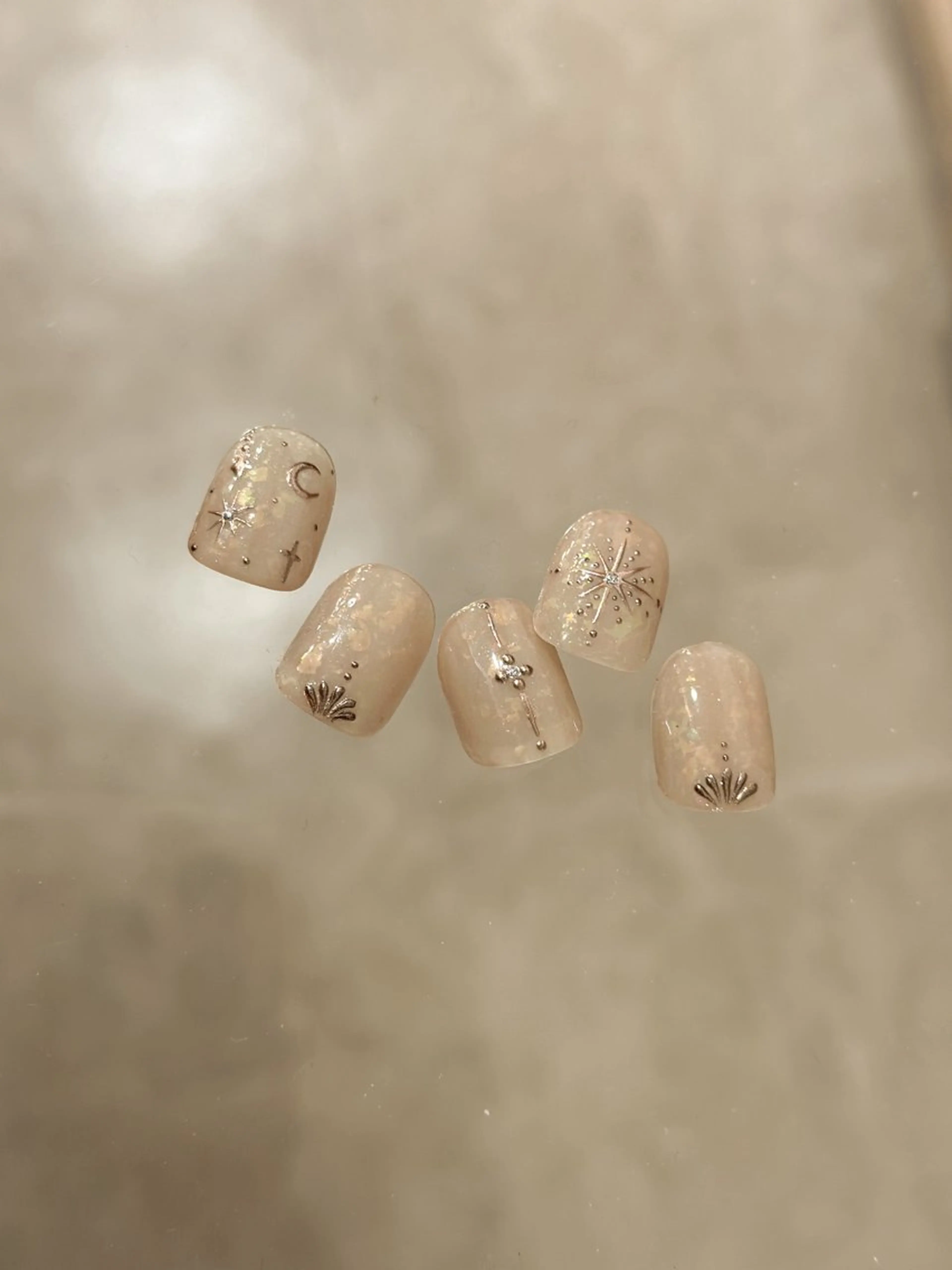 ネイル ジェルネイル 持ち込み ニュアンスネイル パラジェル 春ネイル ハンドネイル Kotoha （ことは）のネイルデザイン