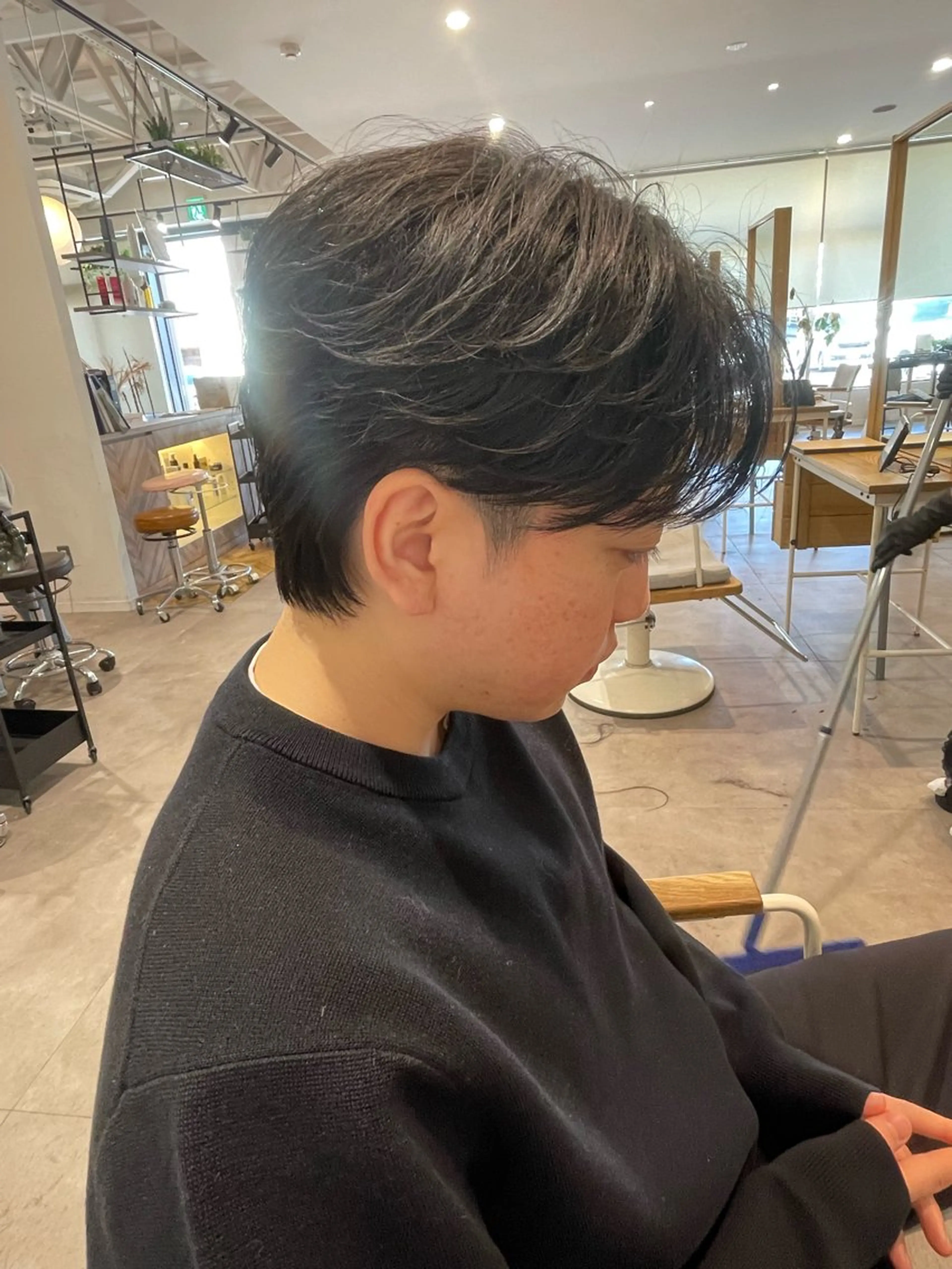 ミディアム 樋口 令惟のヘアスタイル