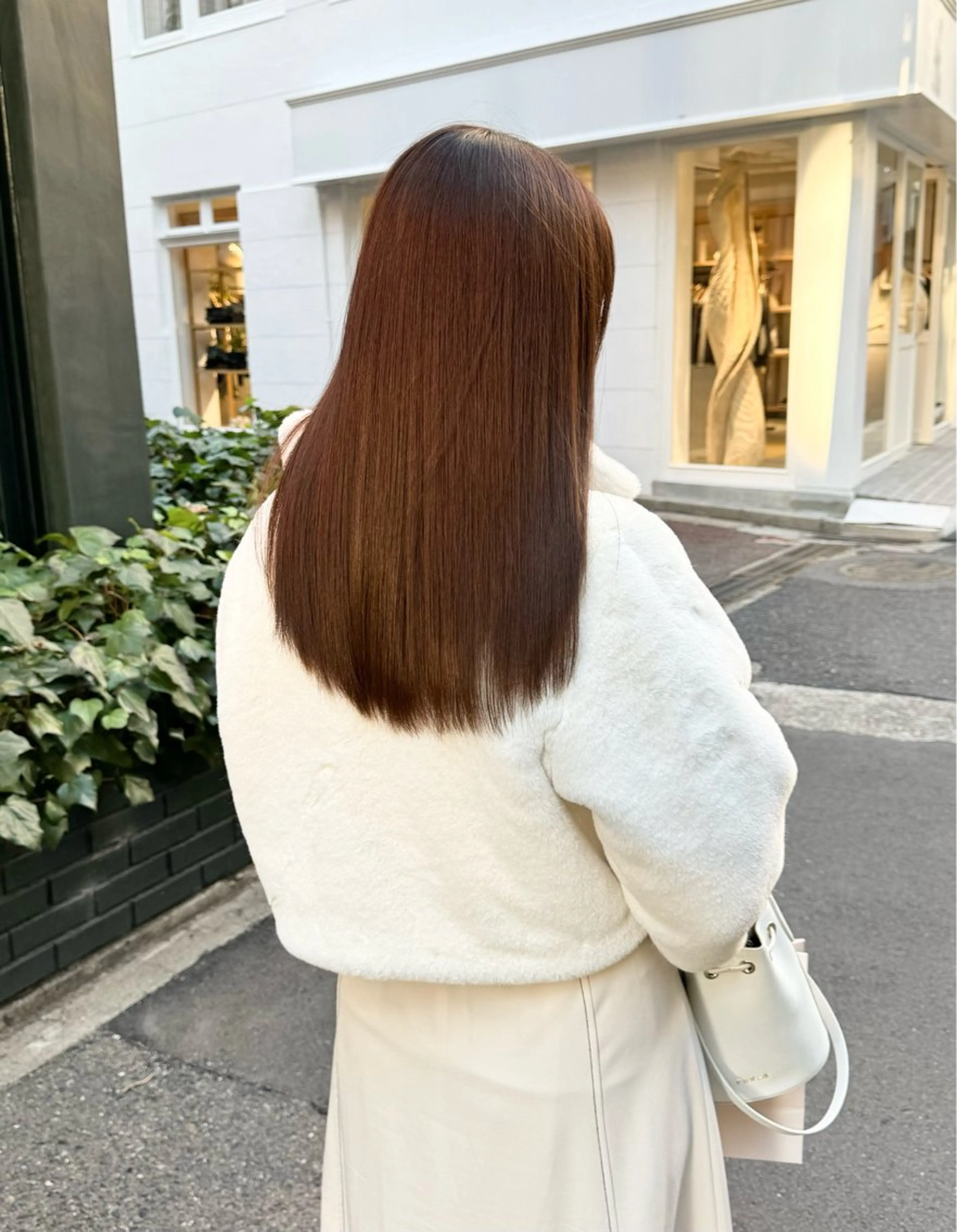 セミロング カラー 透明感カラー 髪質改善 レイヤーカット トリートメント カット ヘアカラー トリートメント 髪質改善 赤み消しカラー山本のヘアスタイル