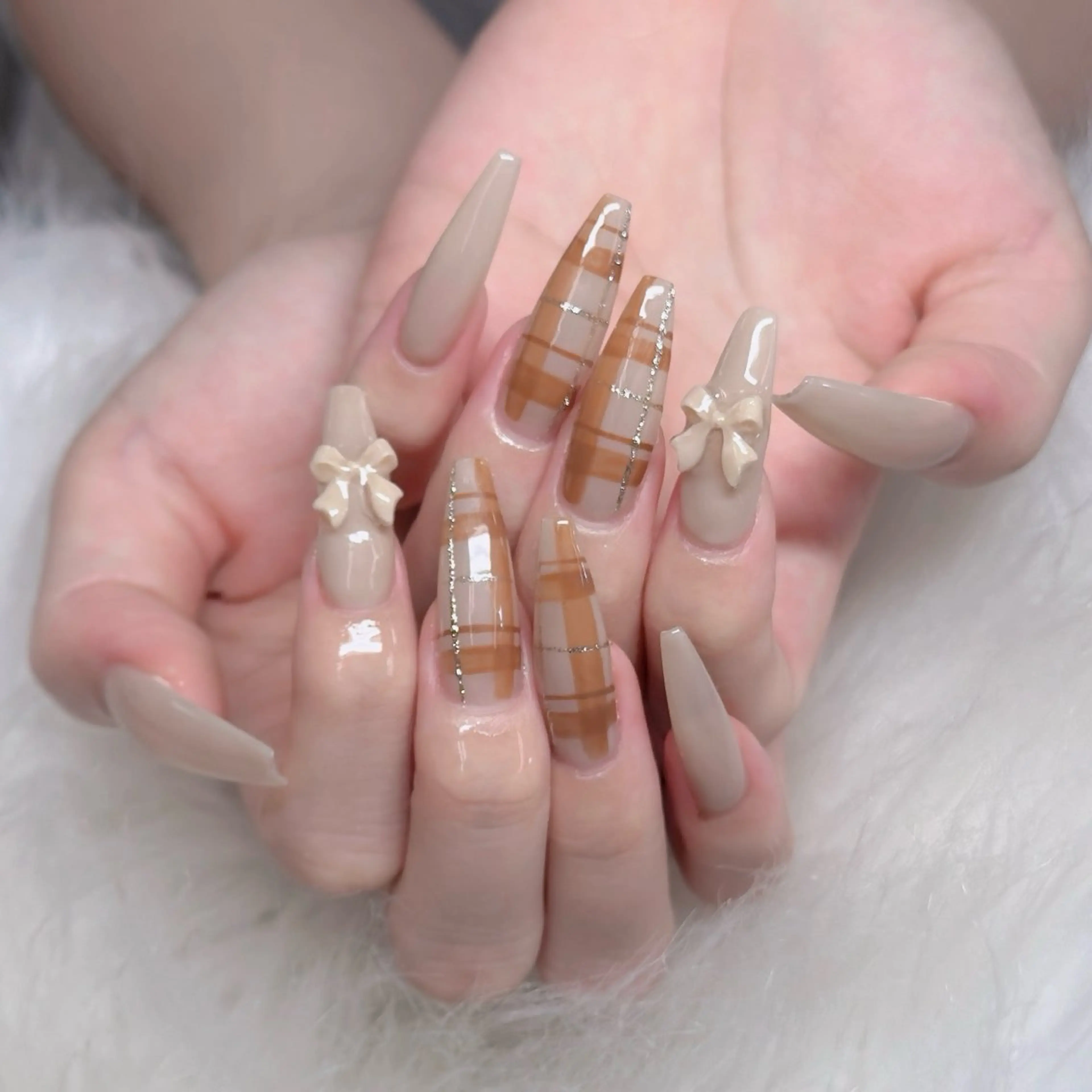 ネイル ロングネイル マグネットネイル リボン 夏ネイル スーパーロングネイル ハンドネイル Hani Nail XUKAのネイルデザイン