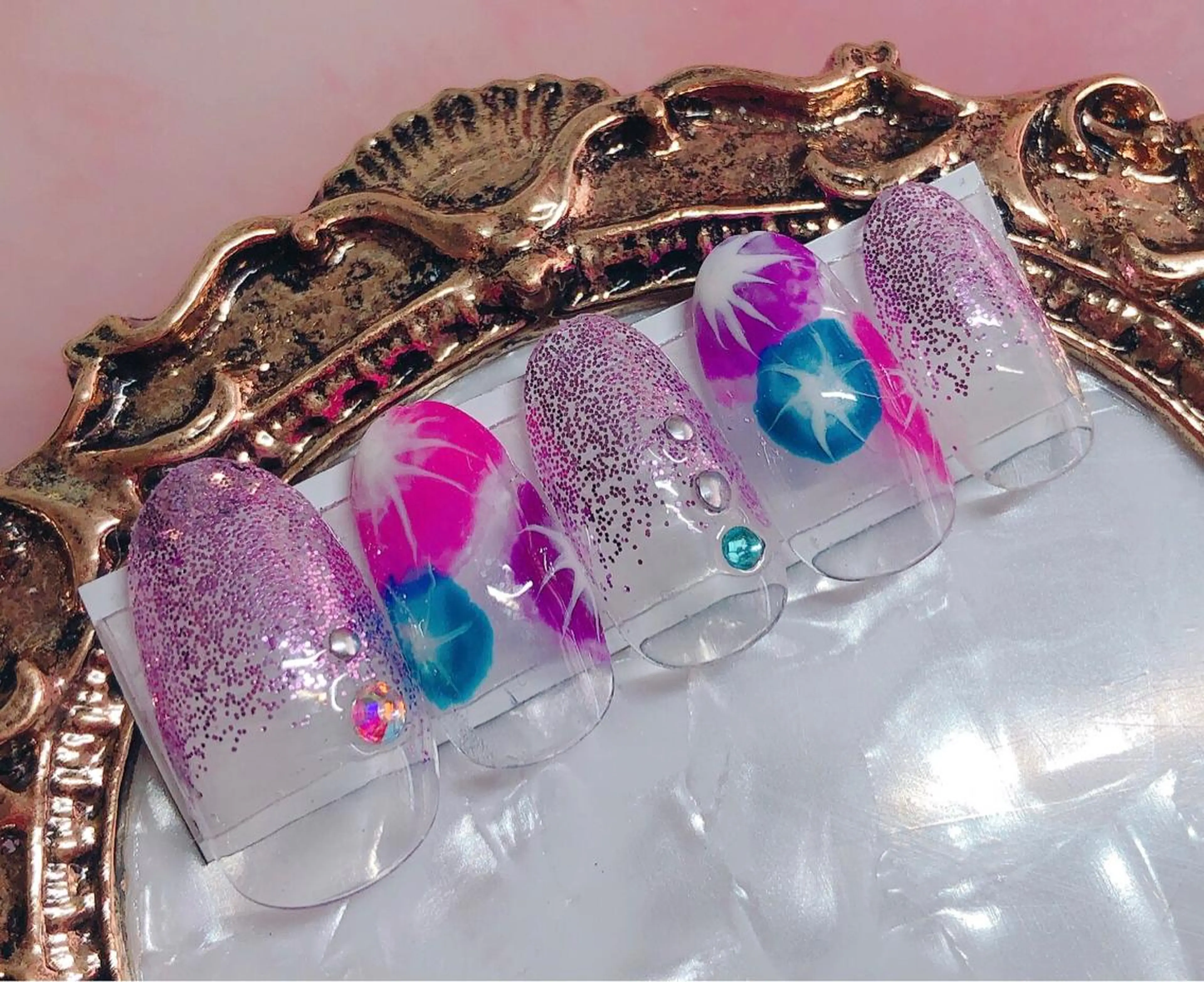 ネイル ハンドネイル CROWN プライベートサロンのネイルデザイン