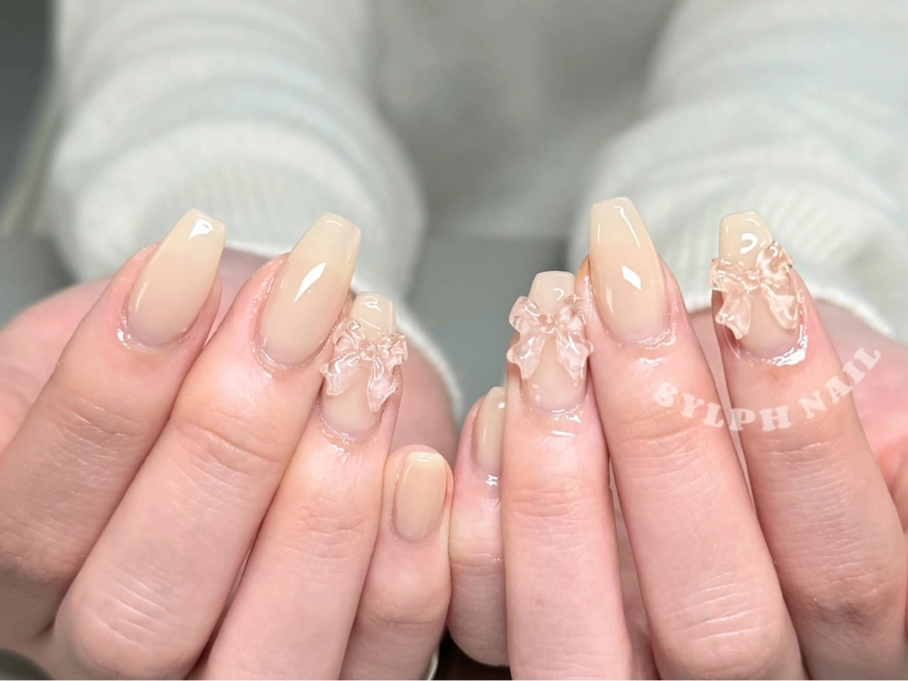 ネイル オーロラネイル 長さ出し フレンチネイル ジェルネイル ガラスフレンチ ハンドネイル Rela・S NAILのネイルデザイン