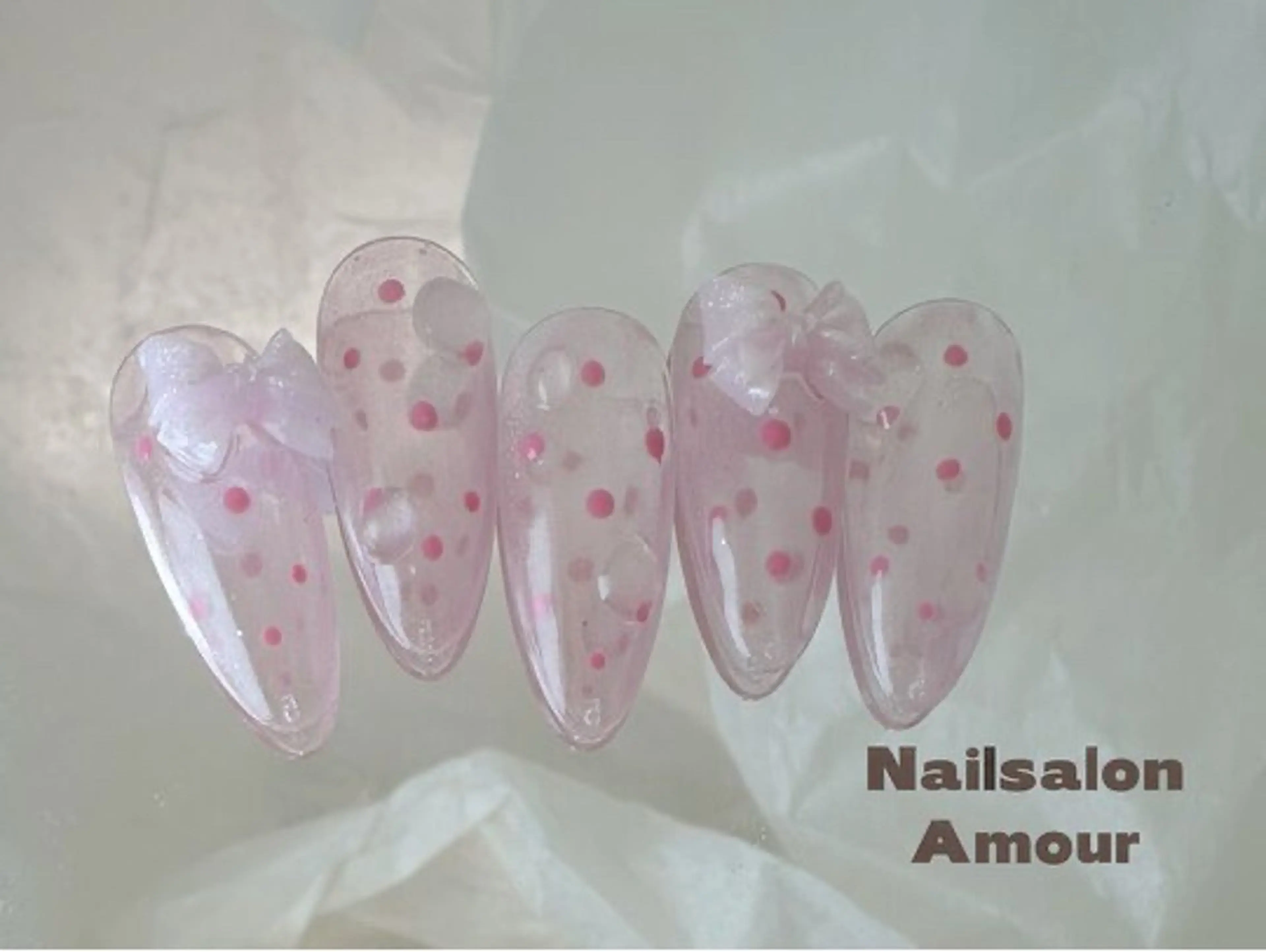 ネイル 韓国ネイル リボン ワンホンネイル Amour所属・パラジェル登録店 アイラッシュ＆ネイルのネイルデザイン