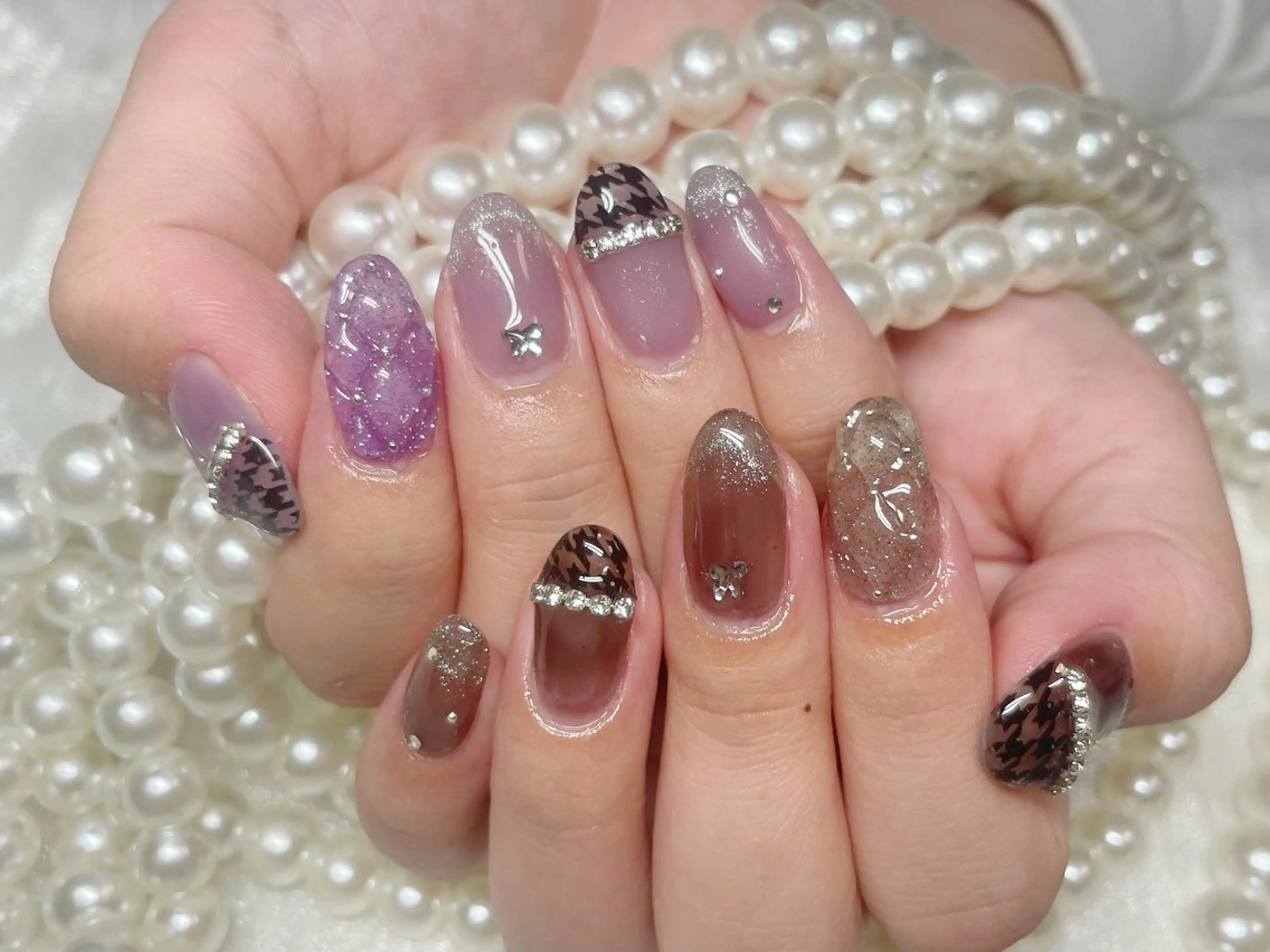 ネイル オーロラネイル 長さ出し フレンチネイル ガーリー キラキラネイル RIn 🎀のネイルデザイン