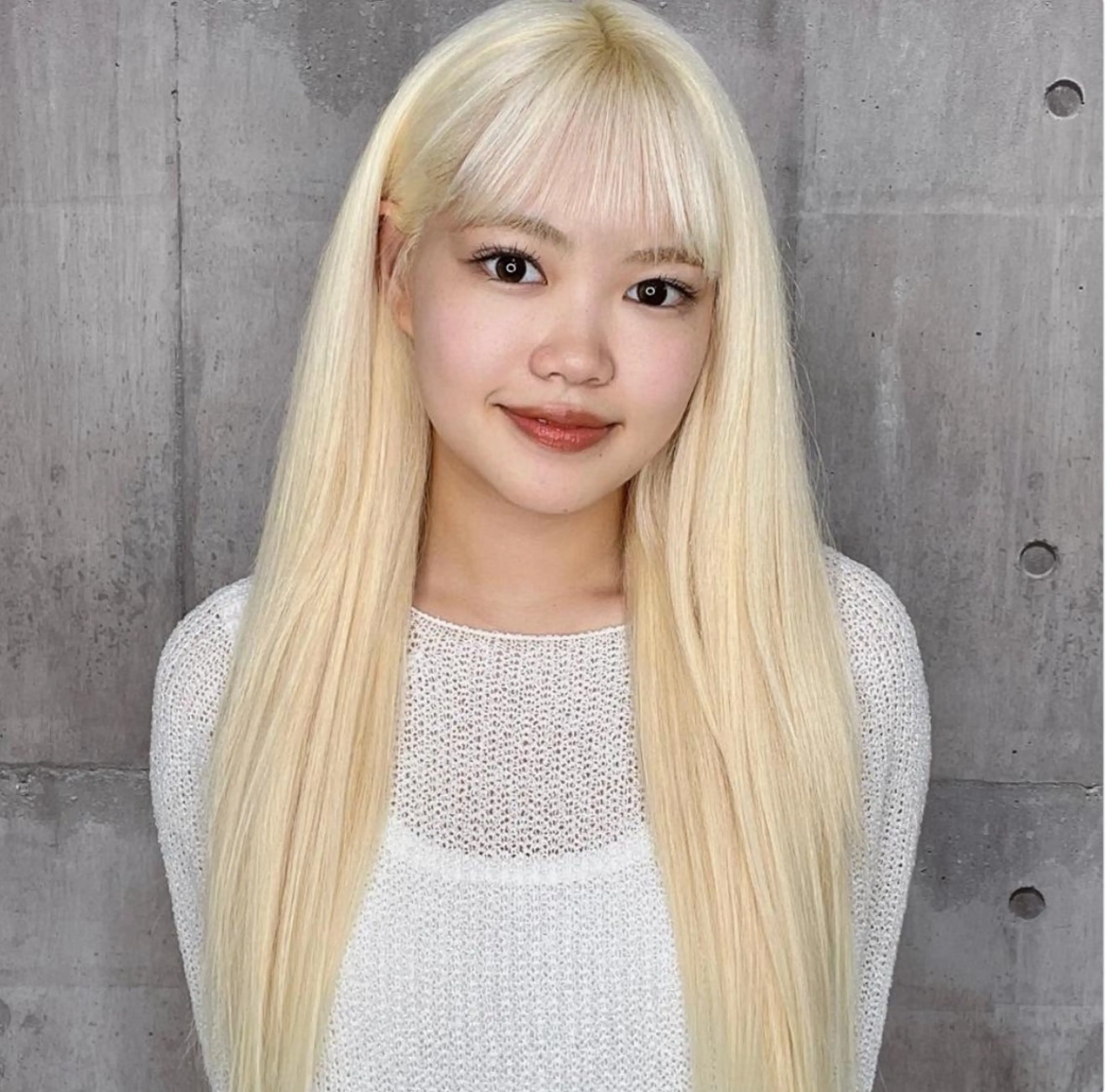 ロング カラー ブリーチ 抜きっぱなしブロンド ブロンド ホワイトブロンド エクステ MIRAC所属・Ryoichi⛓️ 韓国ヘア/ハイトーンのヘアスタイル