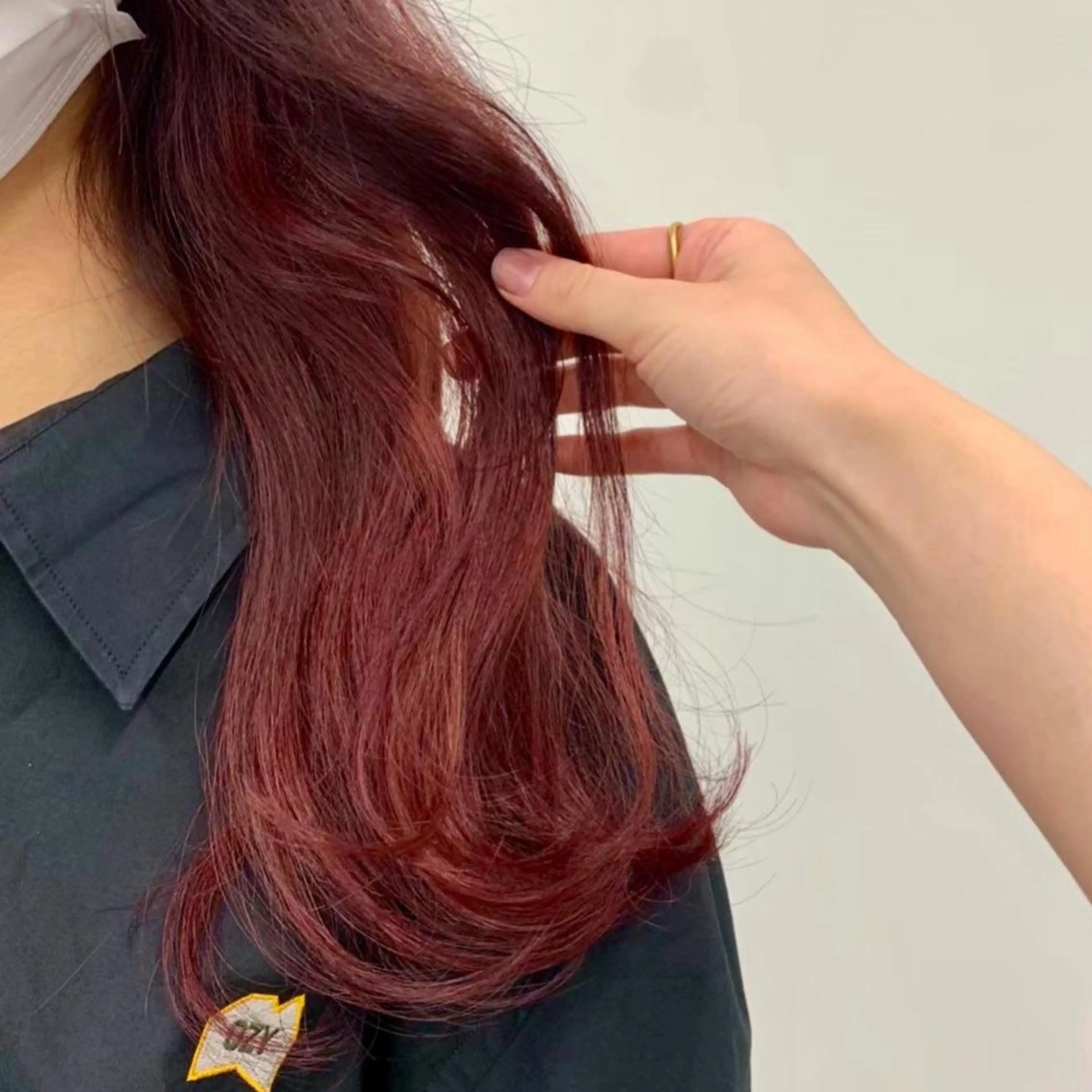 ロング カラー 𝘳𝘺𝘰𝘬𝘢 髪質改善／ブリーチのヘアスタイル