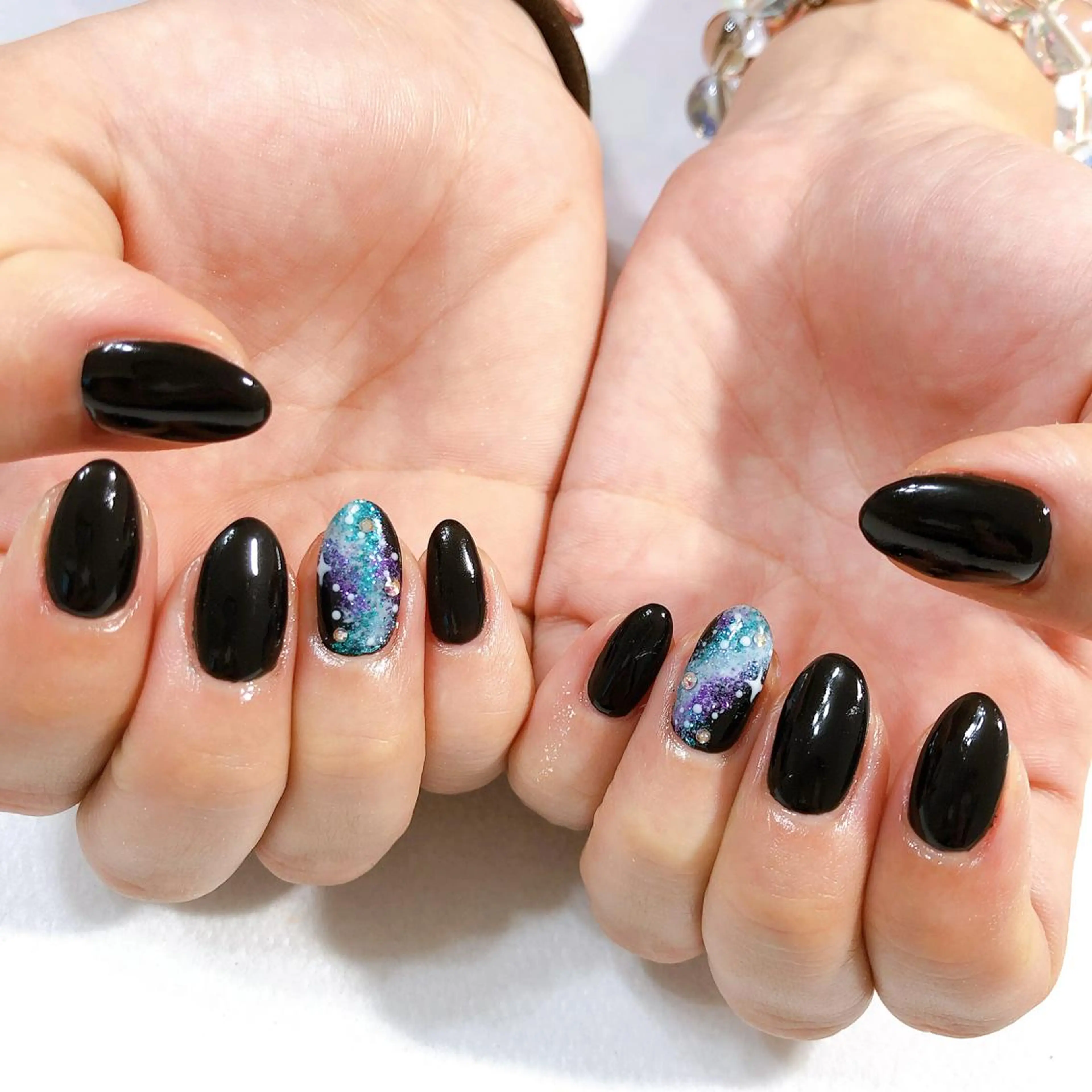 ハンドorフット 2本やり放題💅（オフ有り）の写真