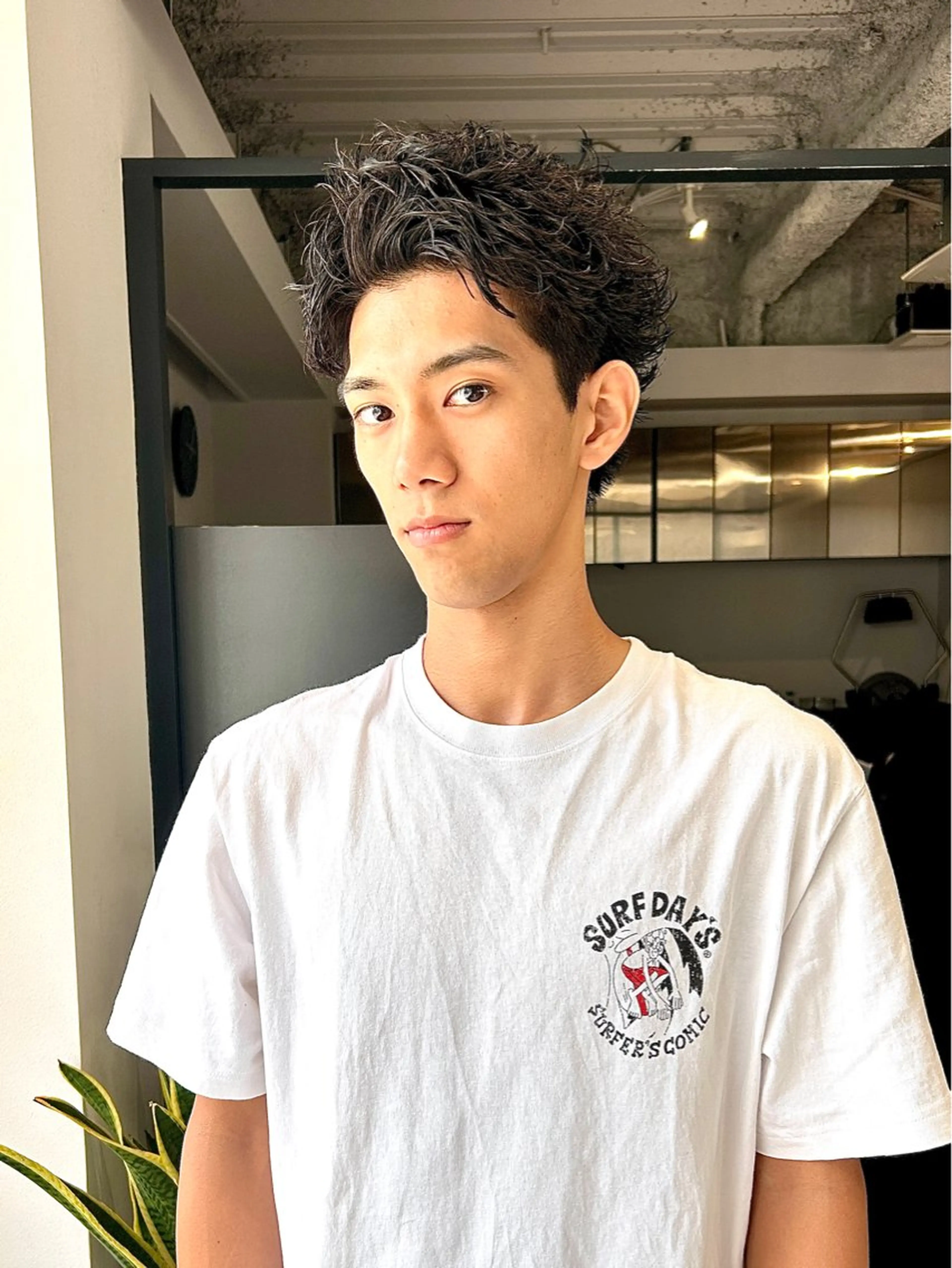 メンズ ハイトーン/ウルフ/ レイヤー/Asukaのヘアスタイル