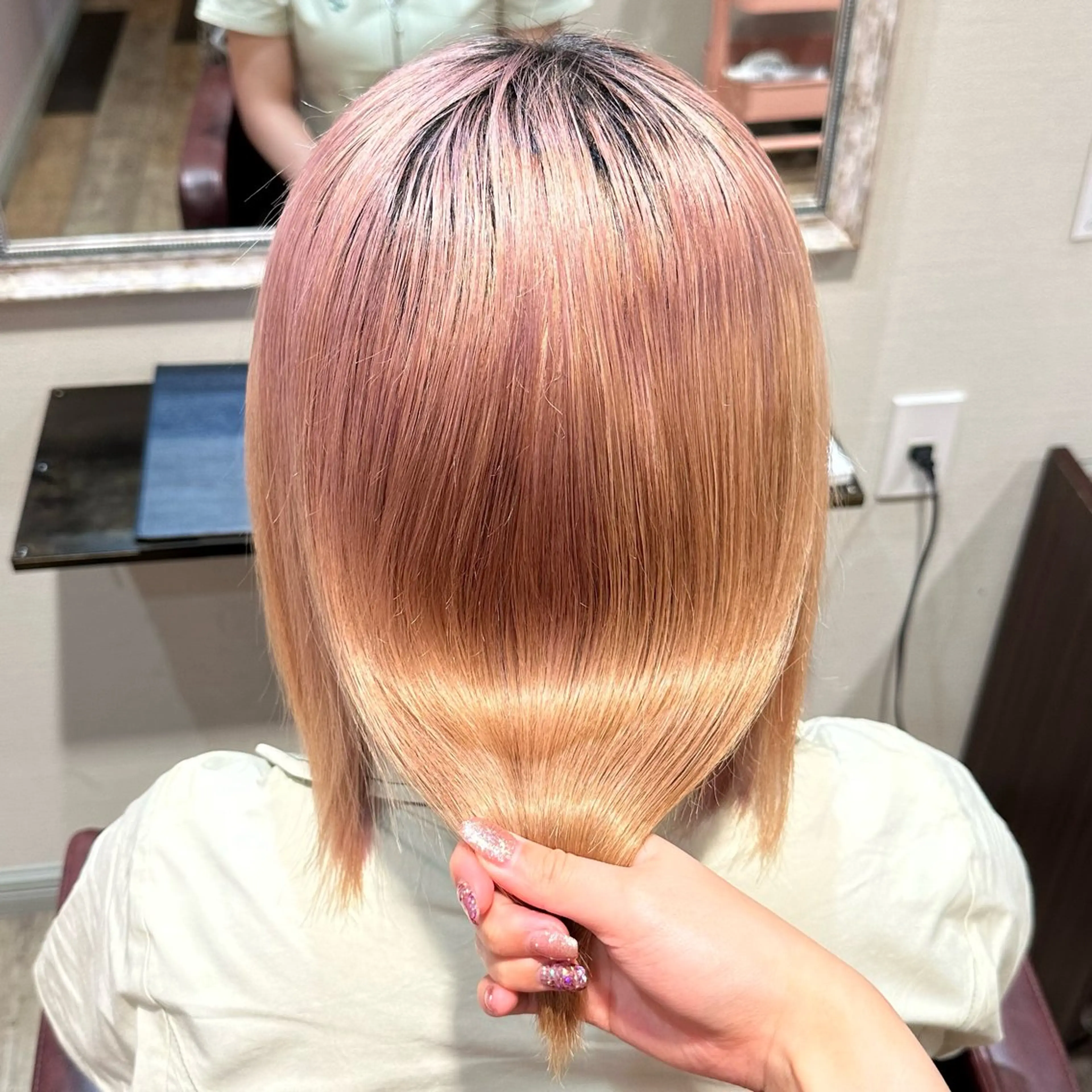 ミディアム トリートメント なつき/ 艶カラー/縮毛矯正のヘアスタイル