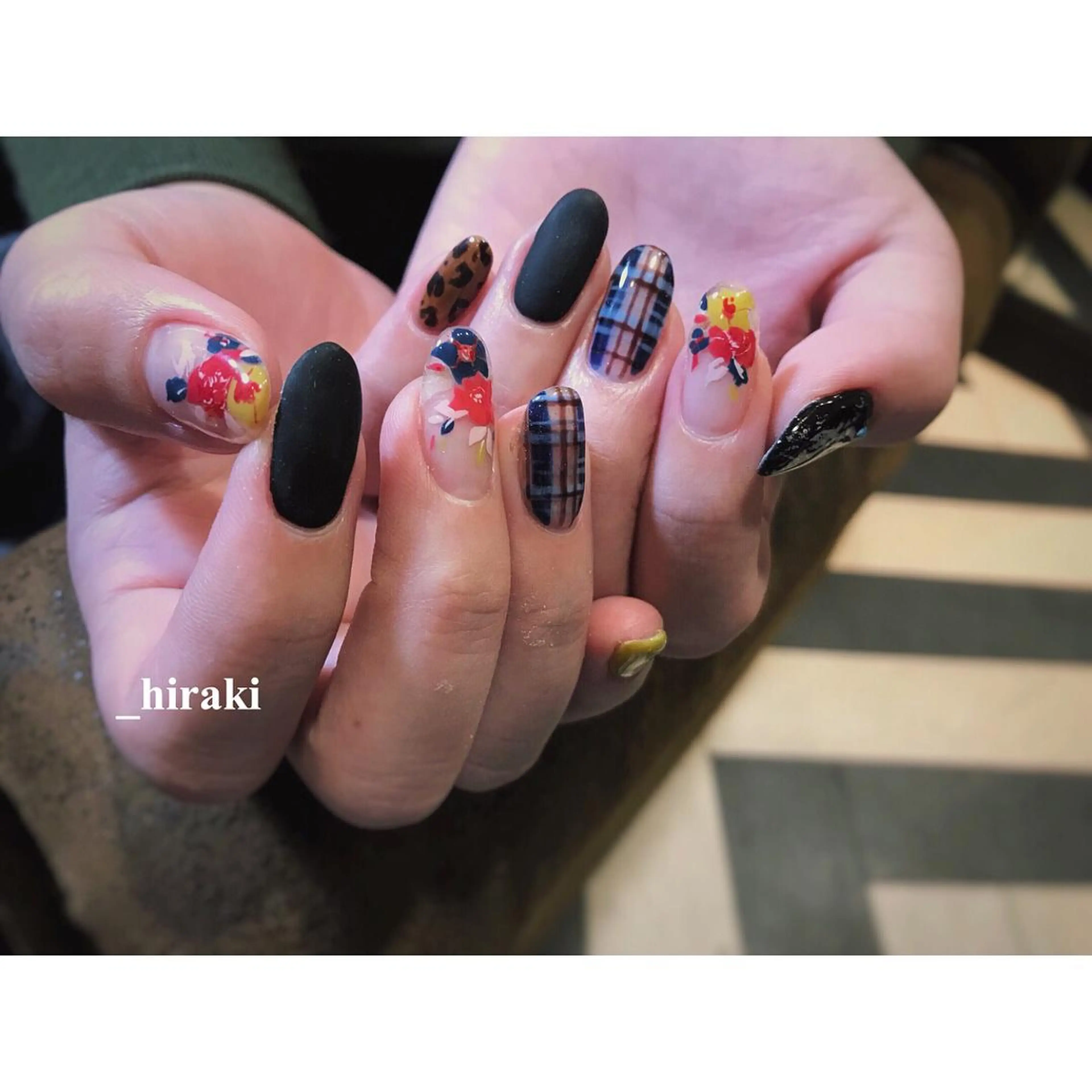 ネイル nail atelier AMBER所属・saori .の眉毛・アイブロウイメージ