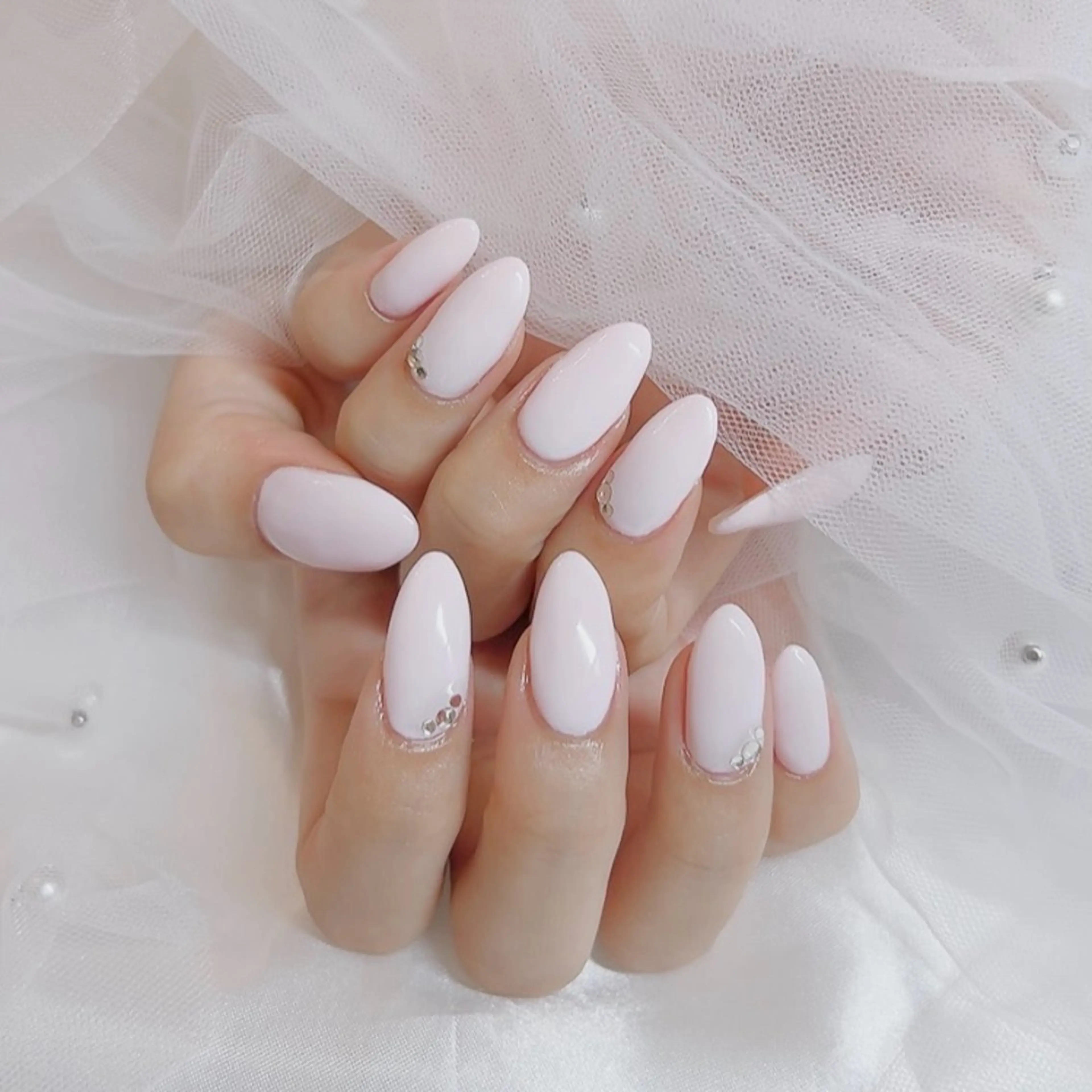 ネイル ワンカラーネイル ハンドネイル Charlie所属・Charlie 🖤のネイルデザイン