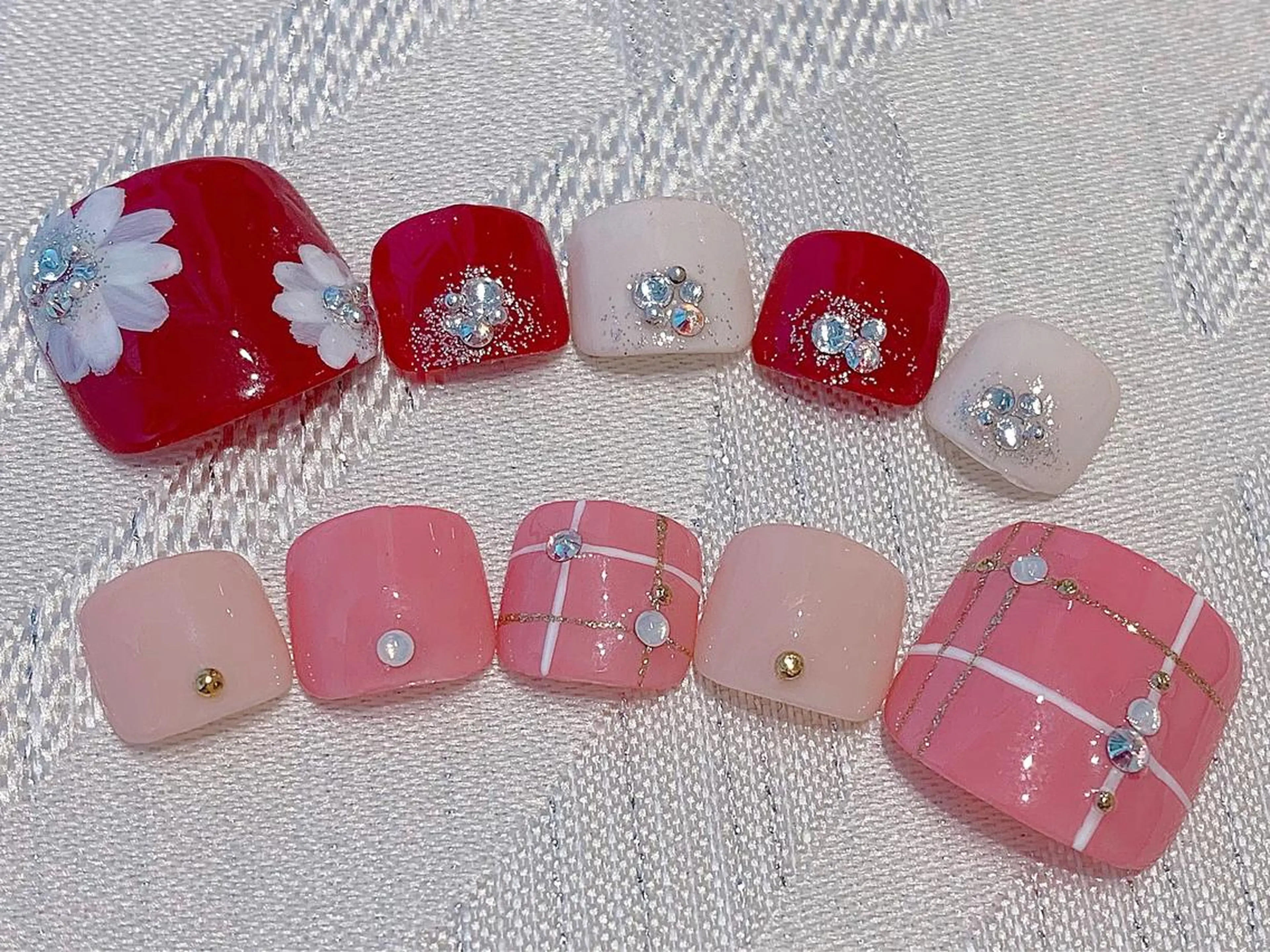 ネイル フットネイル #Rakuun所属・Rakuun のんのネイルデザイン