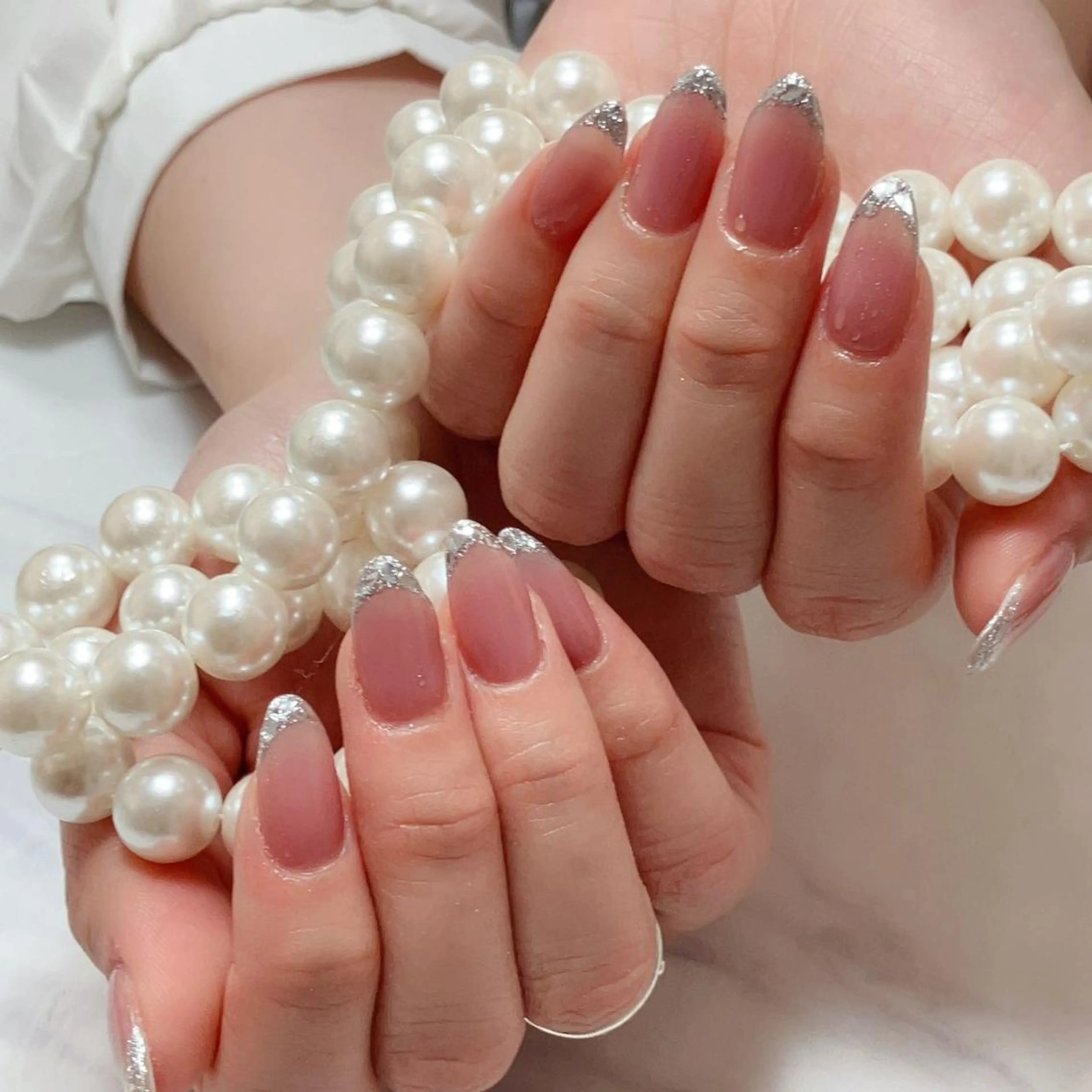 ネイル アートネイル オーロラネイル フラッシュネイル ガーリー キラキラネイル ハンドネイル ハンドケア DEMAIN- 🌹のネイルデザイン