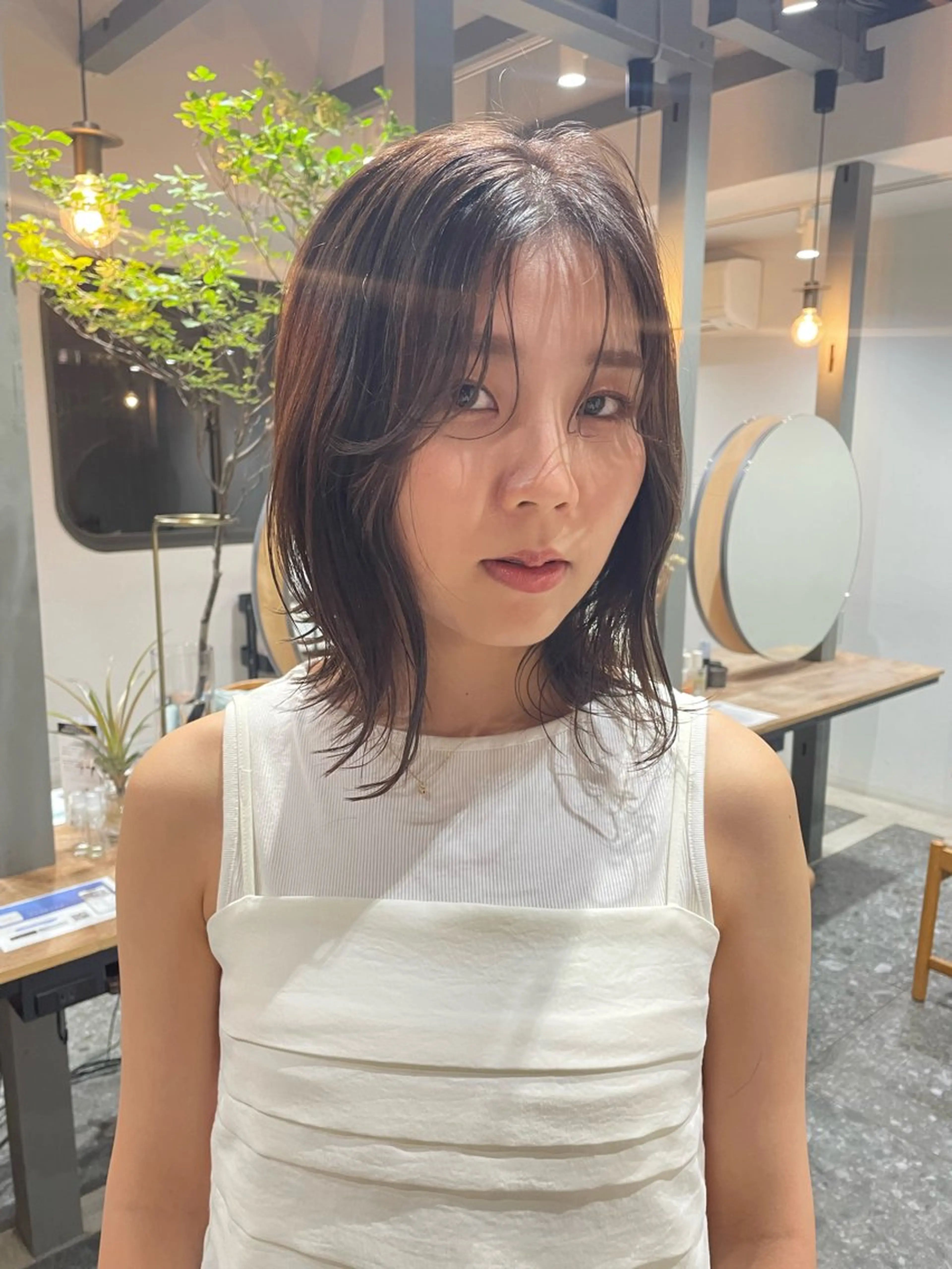 ミディアム soi 小島陽香のヘアスタイル