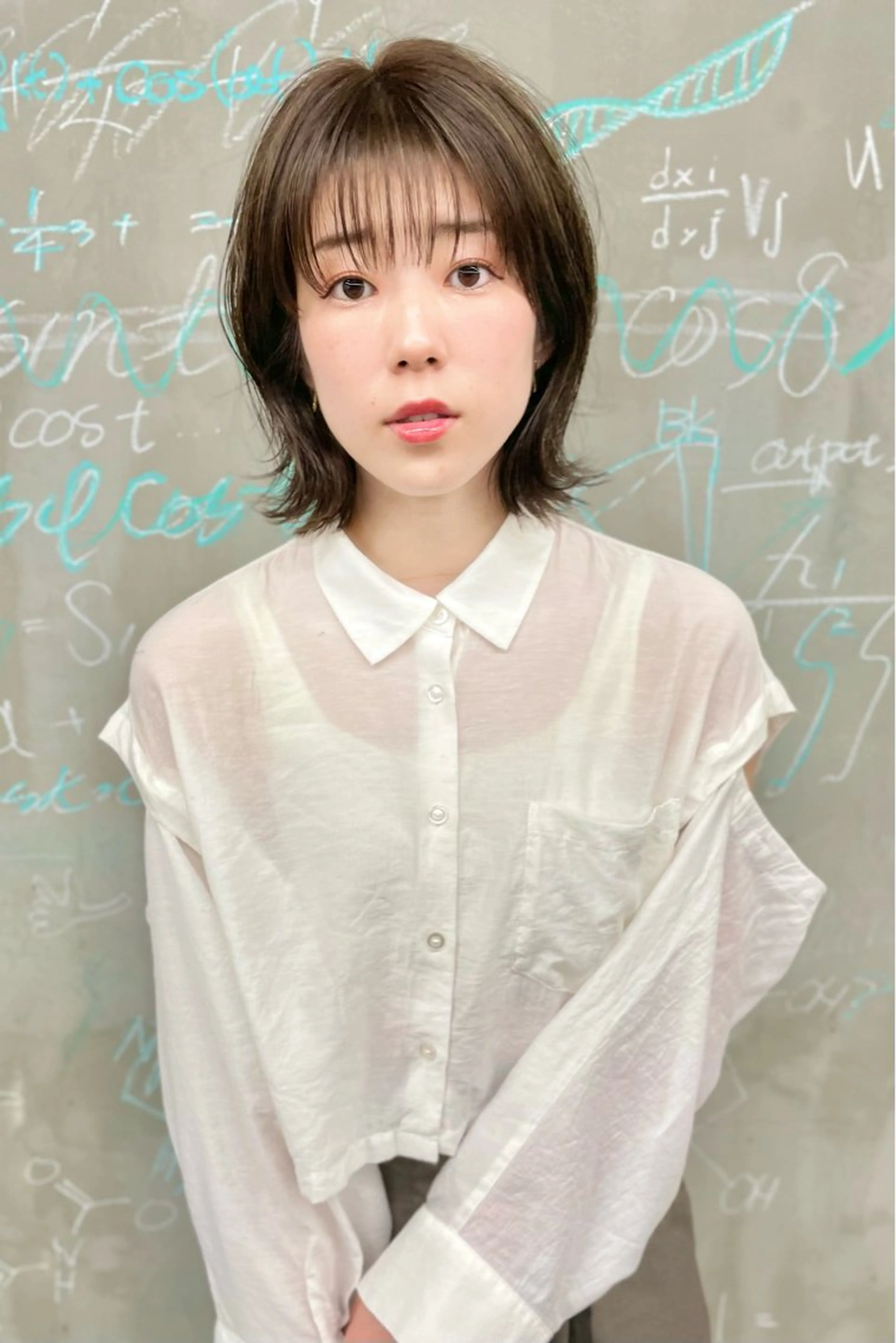 ミディアム アッシュ ボブ くびれヘア ハイライト レイヤーカット 表参道/髪質改善/ 髪質改善カラー/遠藤のヘアスタイル