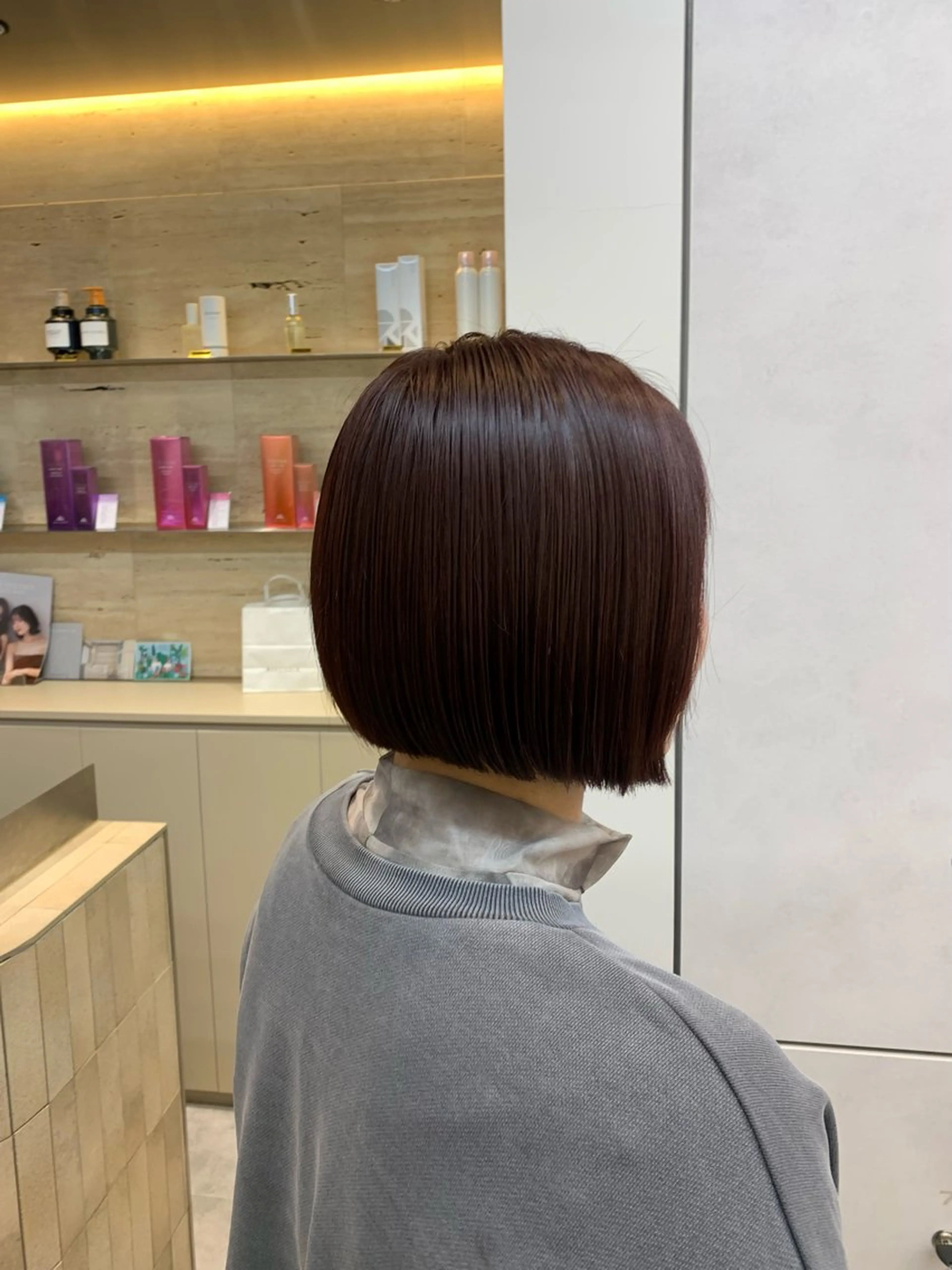 ミディアム カット ヘアカラー トリートメント Hello by Sea所属・レイヤー/艶髪/ボブ /くびれ/伊藤　勇司のヘアスタイル