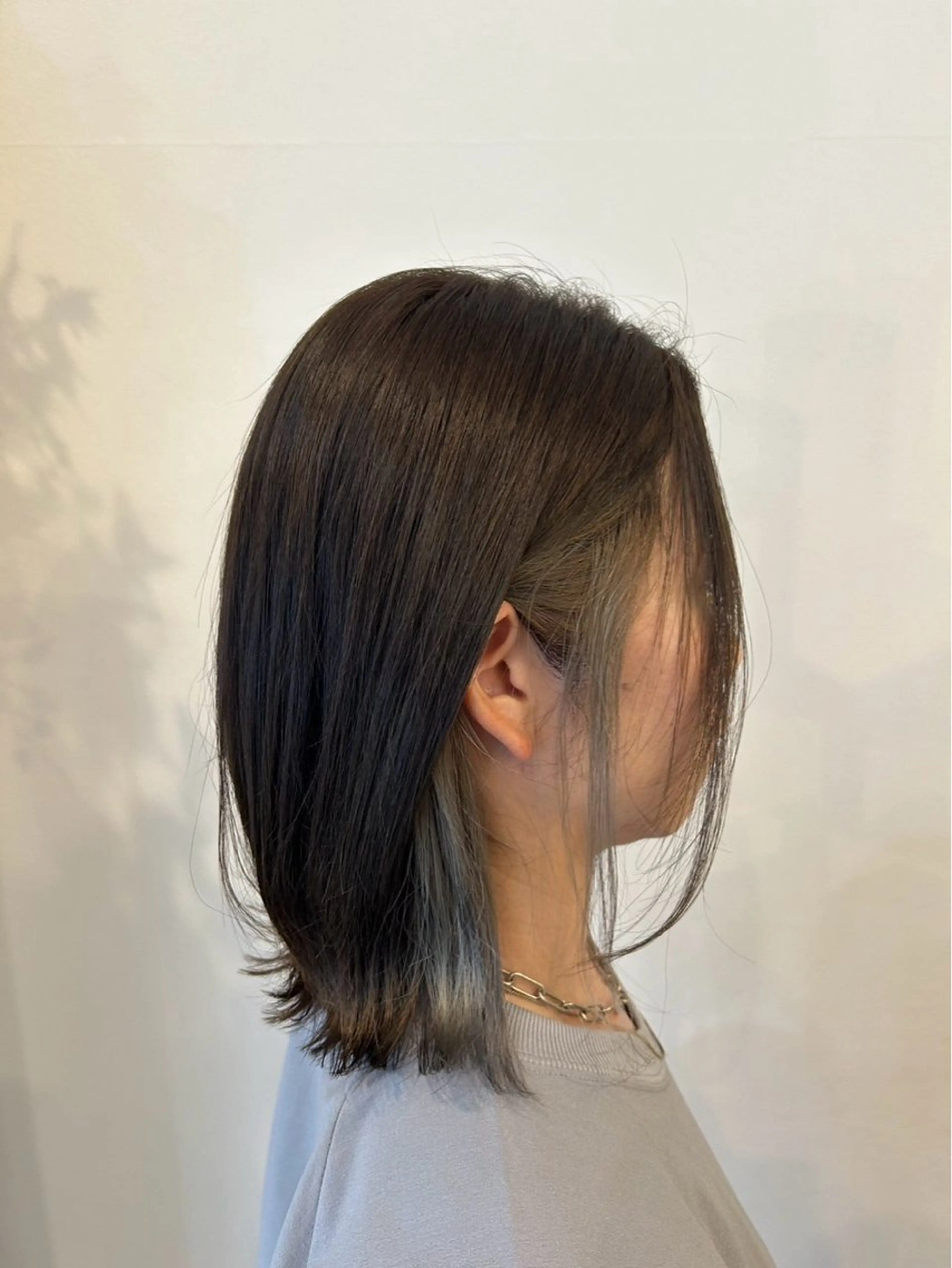 ミディアム カラー グレージュ 西村 望のヘアスタイル