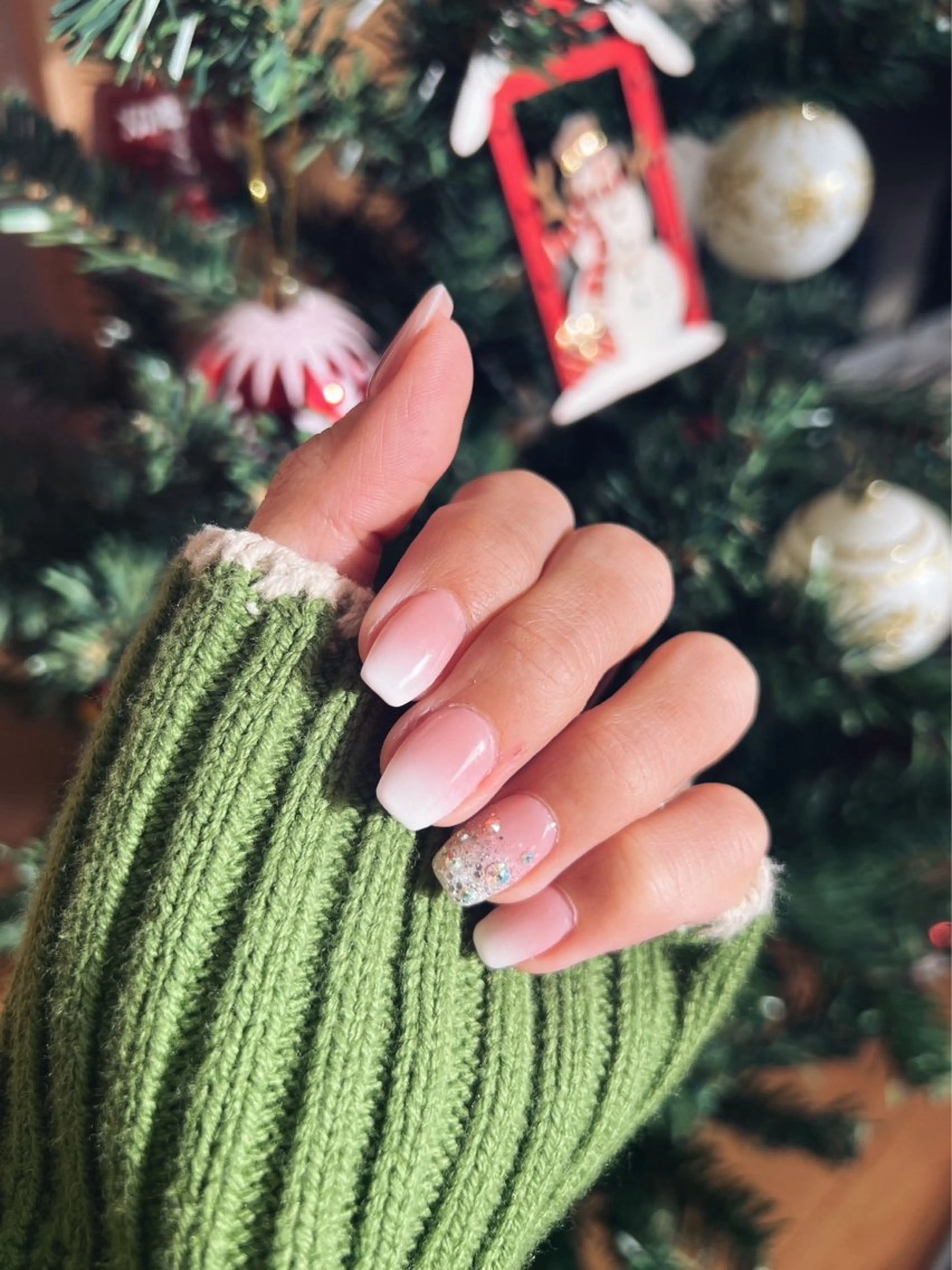 ネイル ラメ(グリッター) オフィスネイル シンプルネイル ストーンネイル Nakanail ChiKaのネイルデザイン