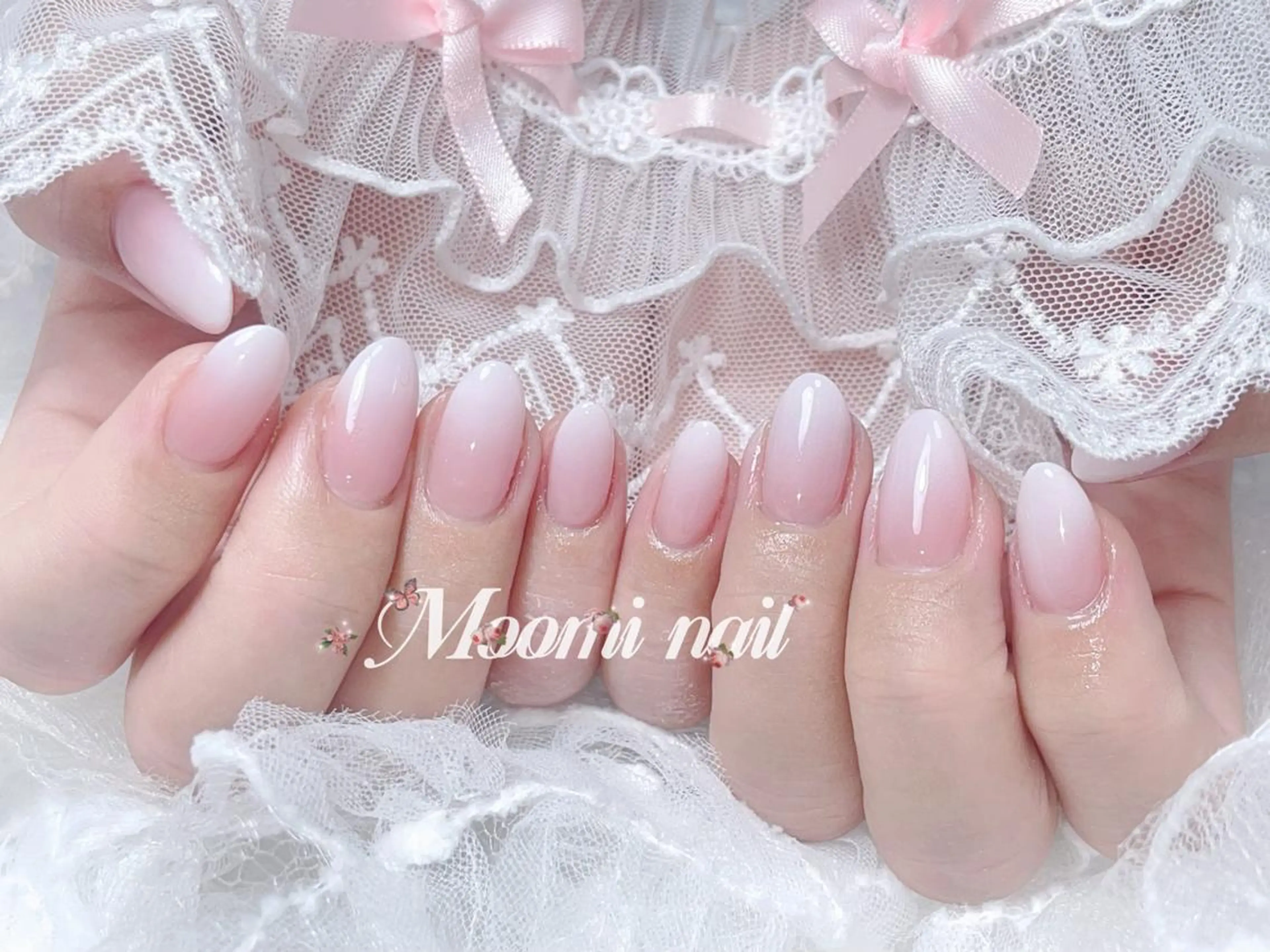 【Hand】🤍カラーグラデーション/マグネットグラデーションの写真