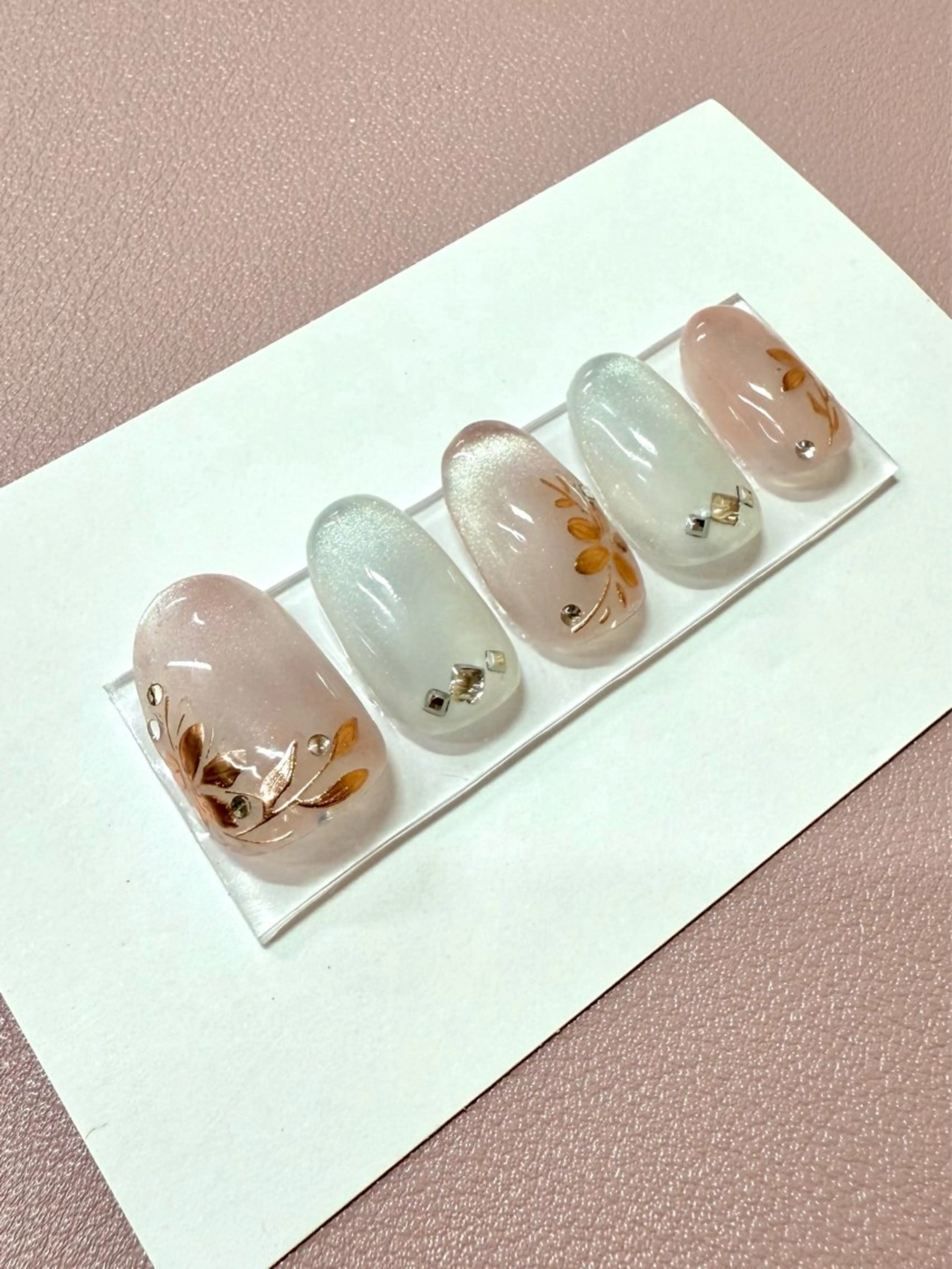 ネイル ハンドネイル 西岡 美香子のネイルデザイン