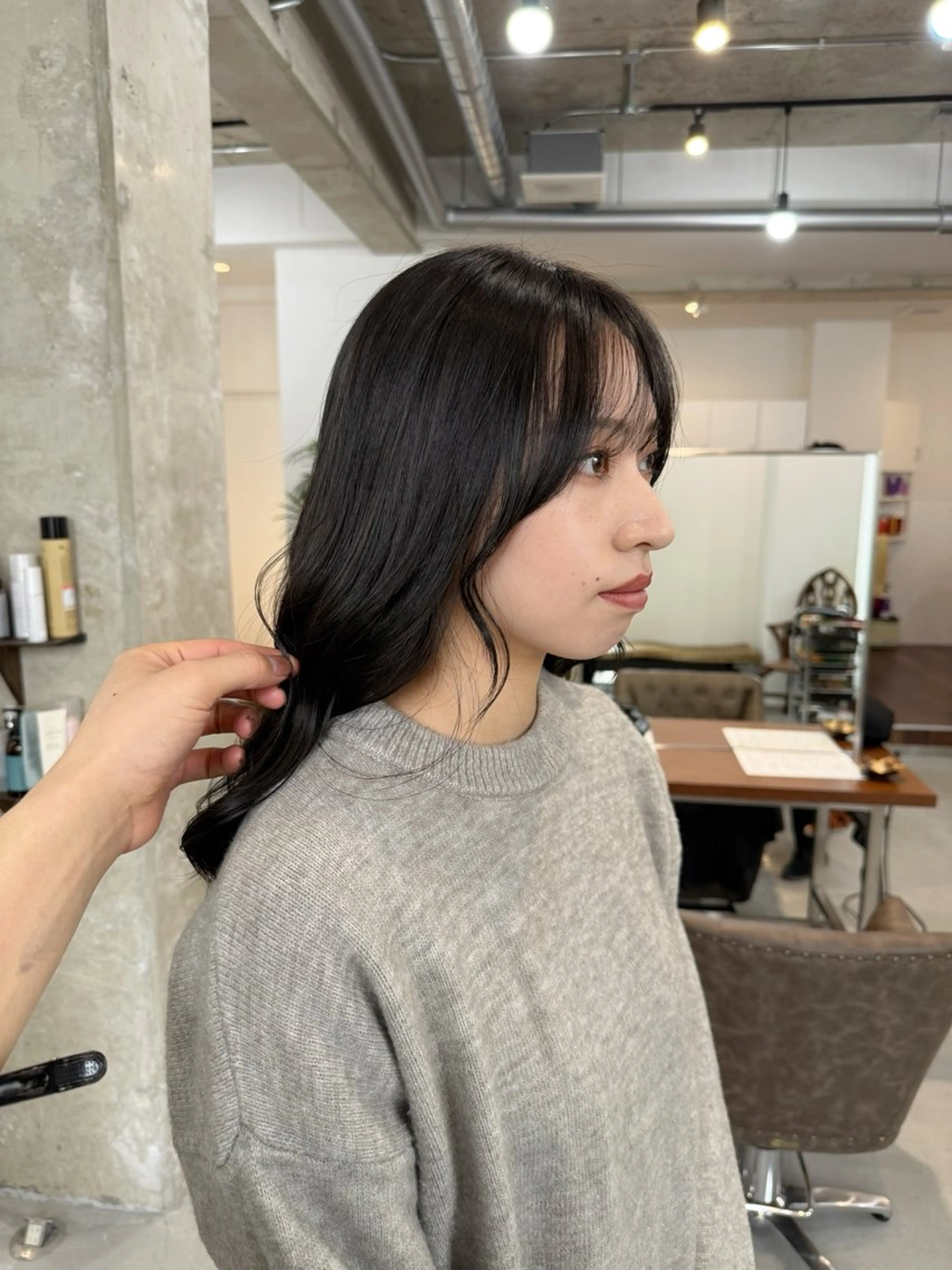 セミロング カラー 顔周りカット カット ヘアカラー トリートメント カイリ /レイヤーカットのヘアスタイル