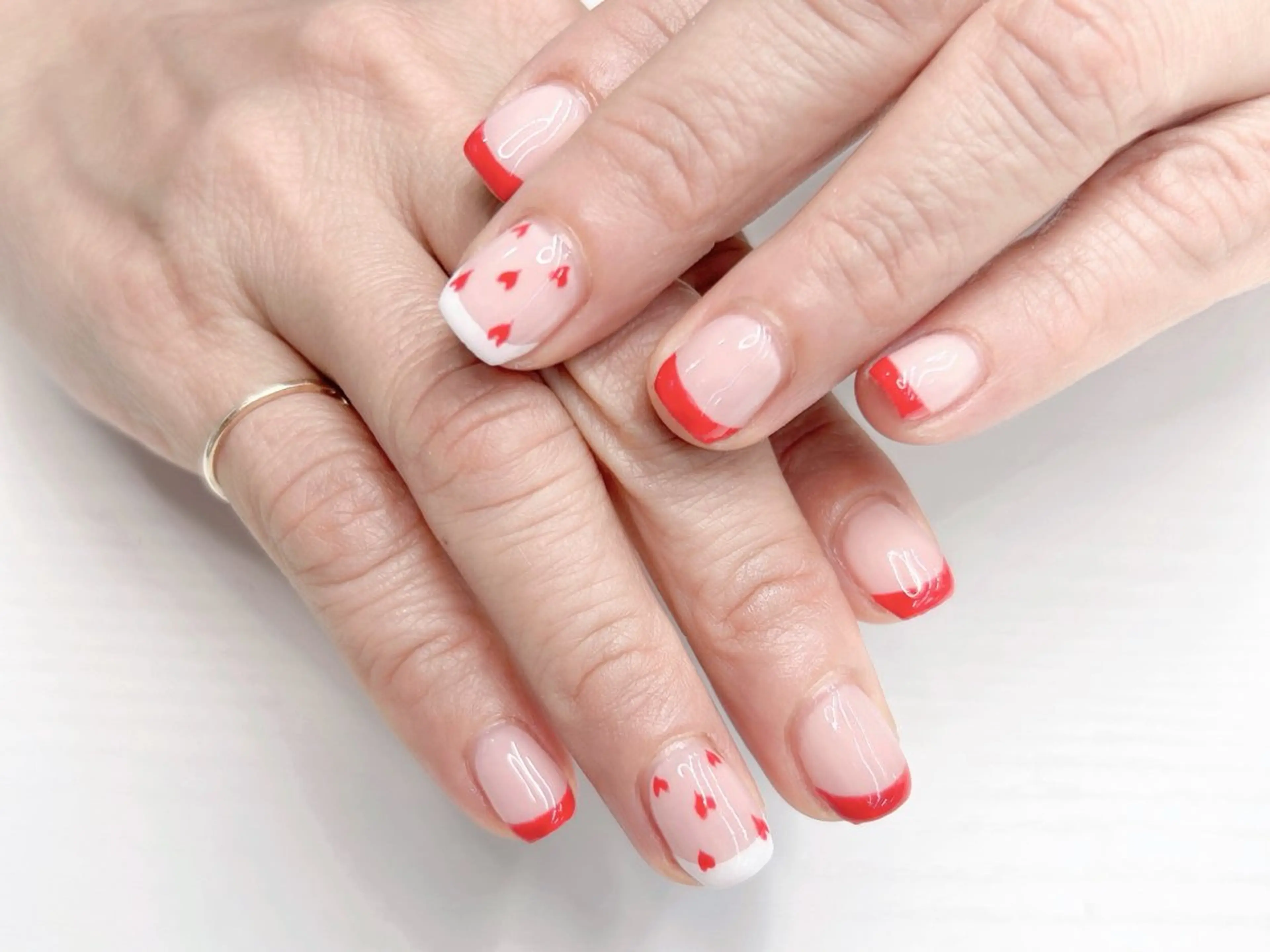 ネイル 桜ネイル フレンチネイル ガーリー ハート ショートネイル ハンドネイル Forca total studio所属・Forca Airaのネイルデザイン