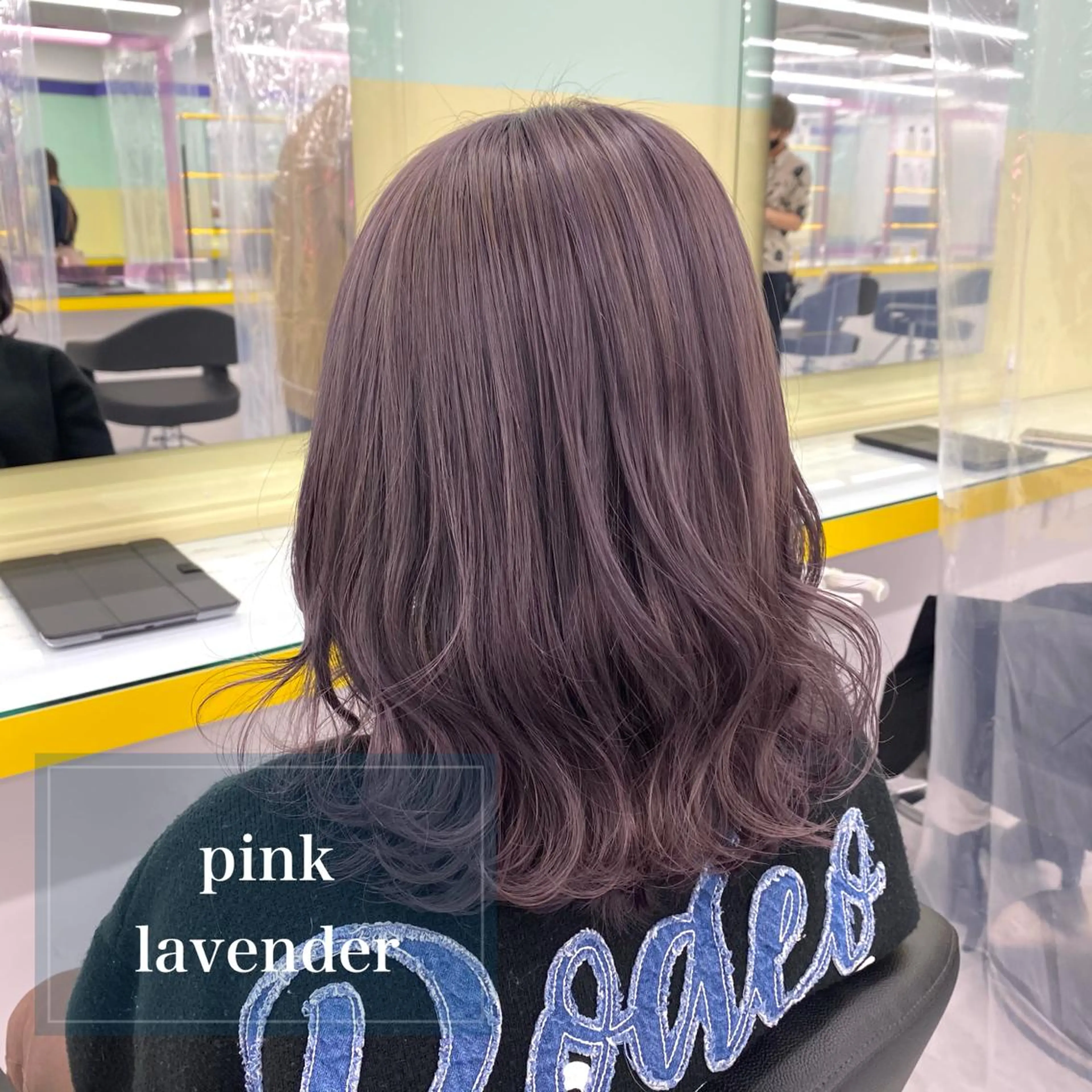 セミロング カラー Ella所属・nana【艶髪】/ レイヤー/縮毛矯正のヘアスタイル