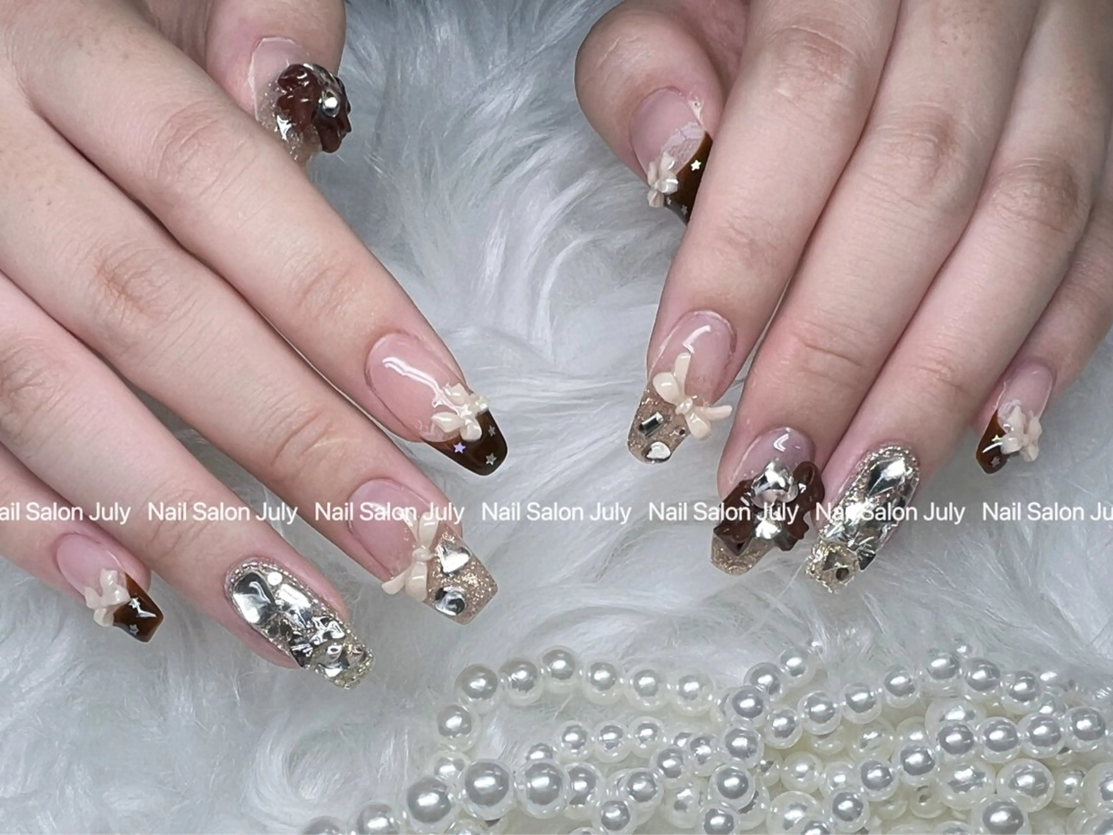 ネイル アートネイル オーロラネイル ジェルネイル ガーリー キラキラネイル ハンドネイル July モモのネイルデザイン