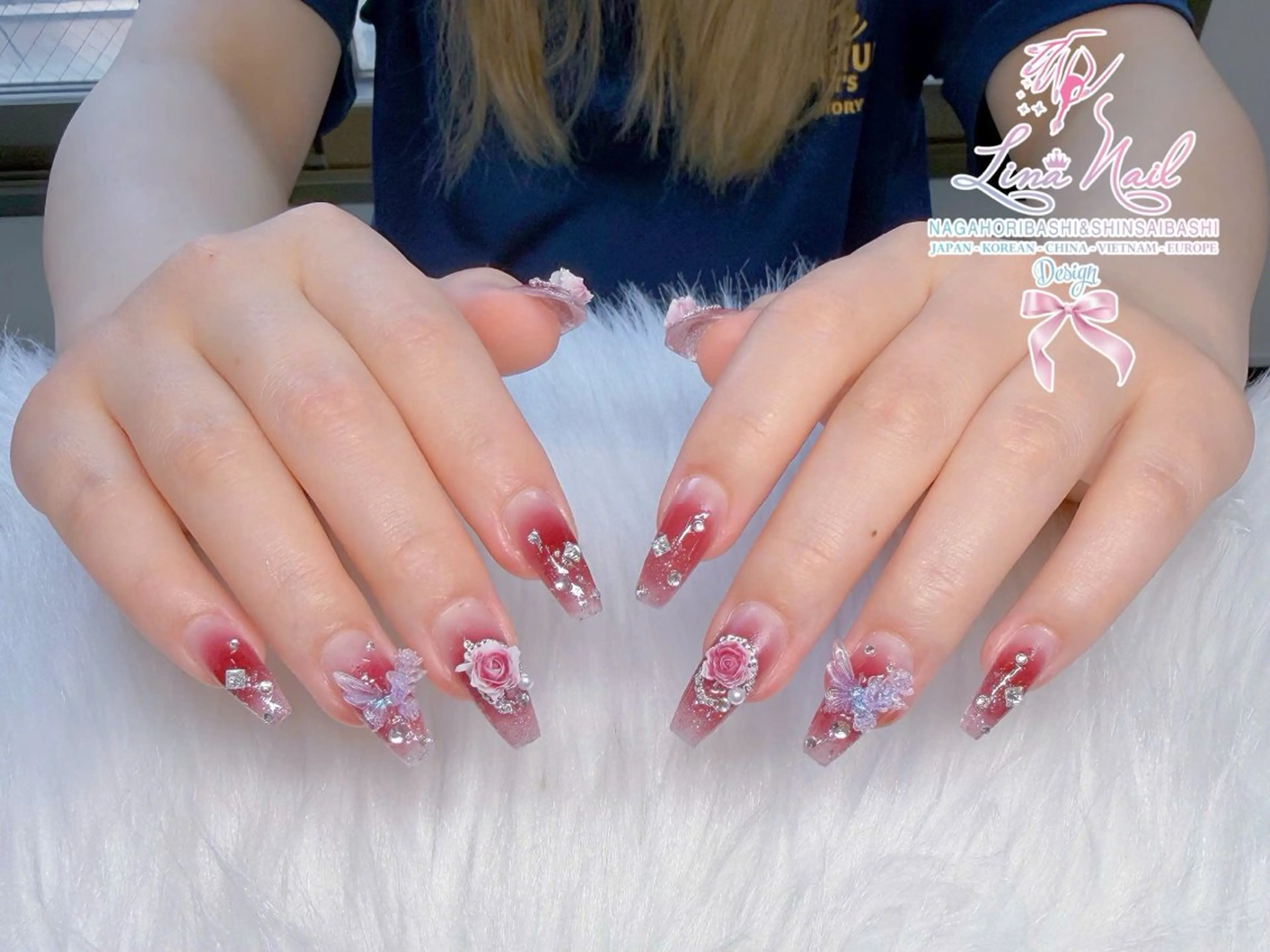 ミディアム 韓国風ヘア クリスマス ハンドネイル 79Linanailnamba所属・Linanail Nambaのネイルデザイン