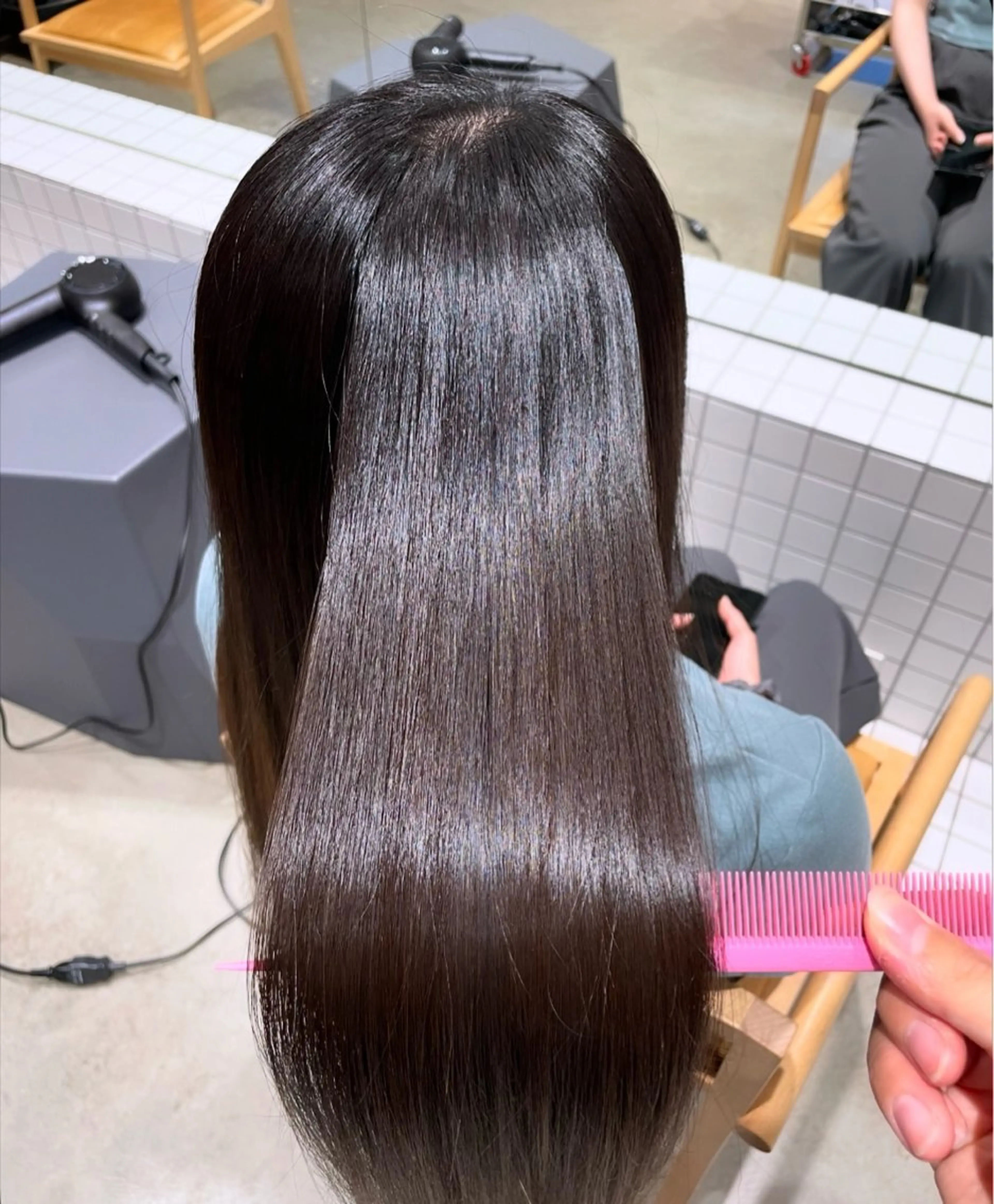 ロング パーマ 縮毛矯正 頼金 愛海のヘアスタイル