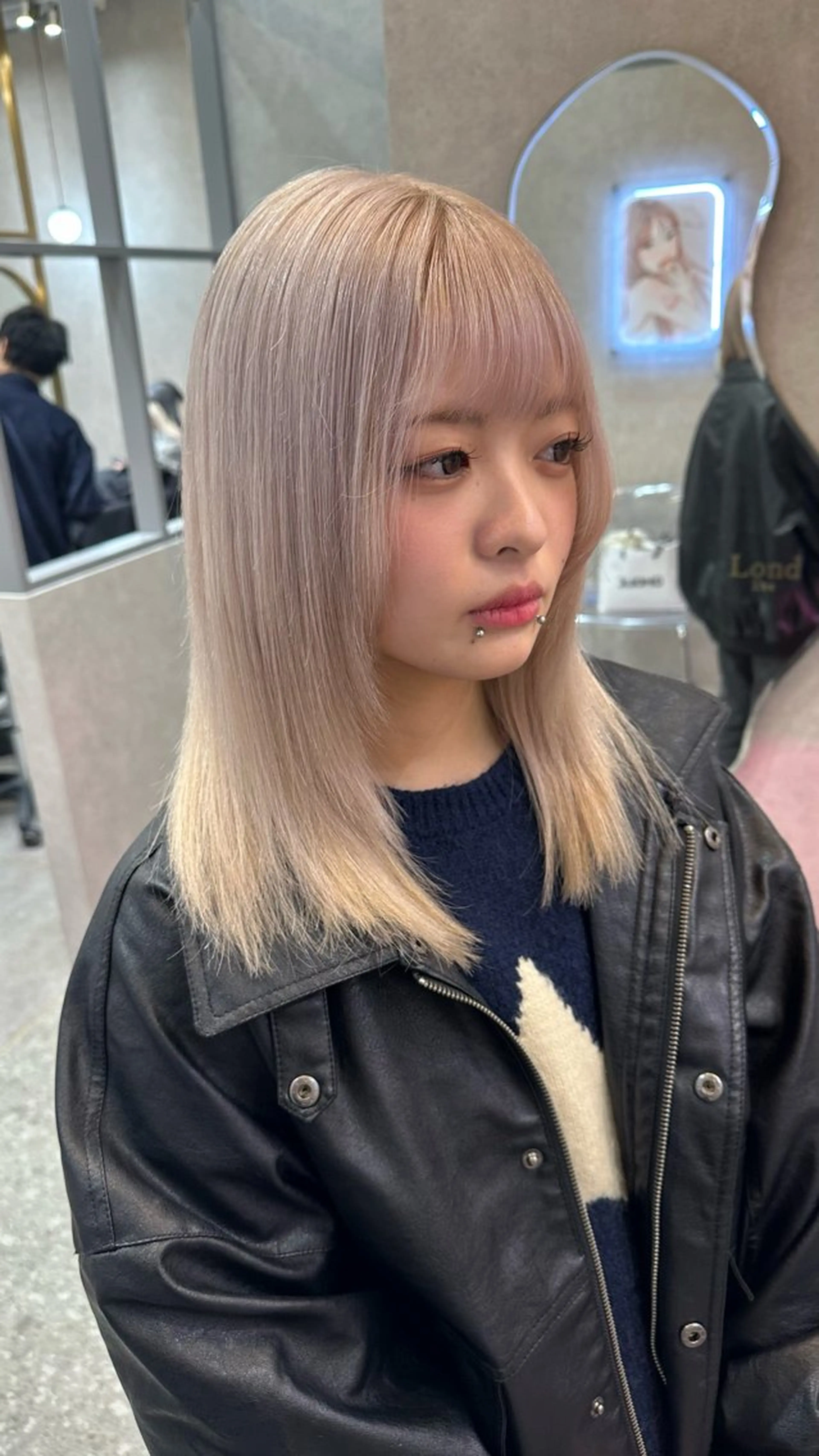 ミディアム カラー ダブルカラー 韓国レイヤーKYONのヘアスタイル