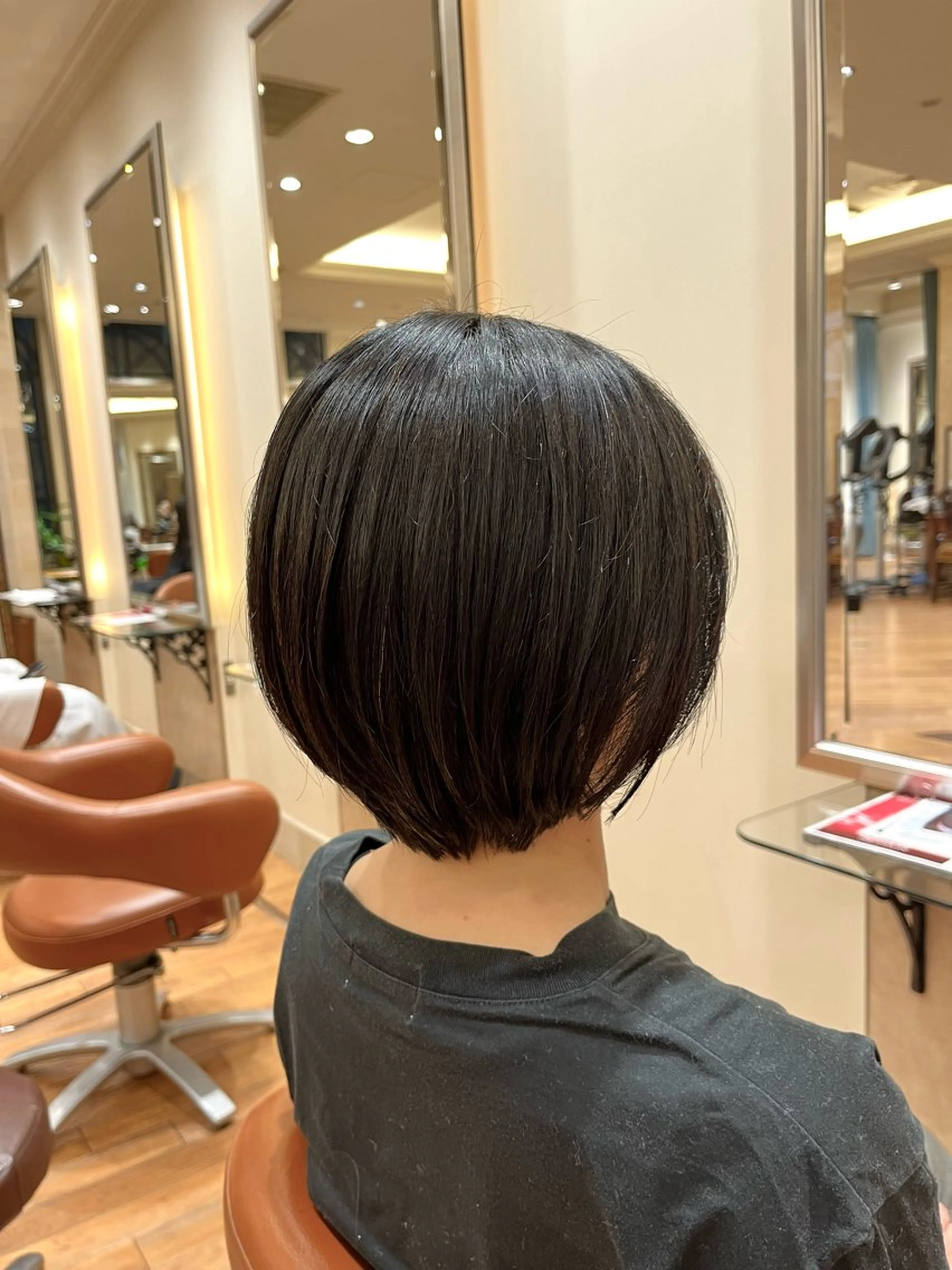 ショート ボブ 青山 莉奈のヘアスタイル