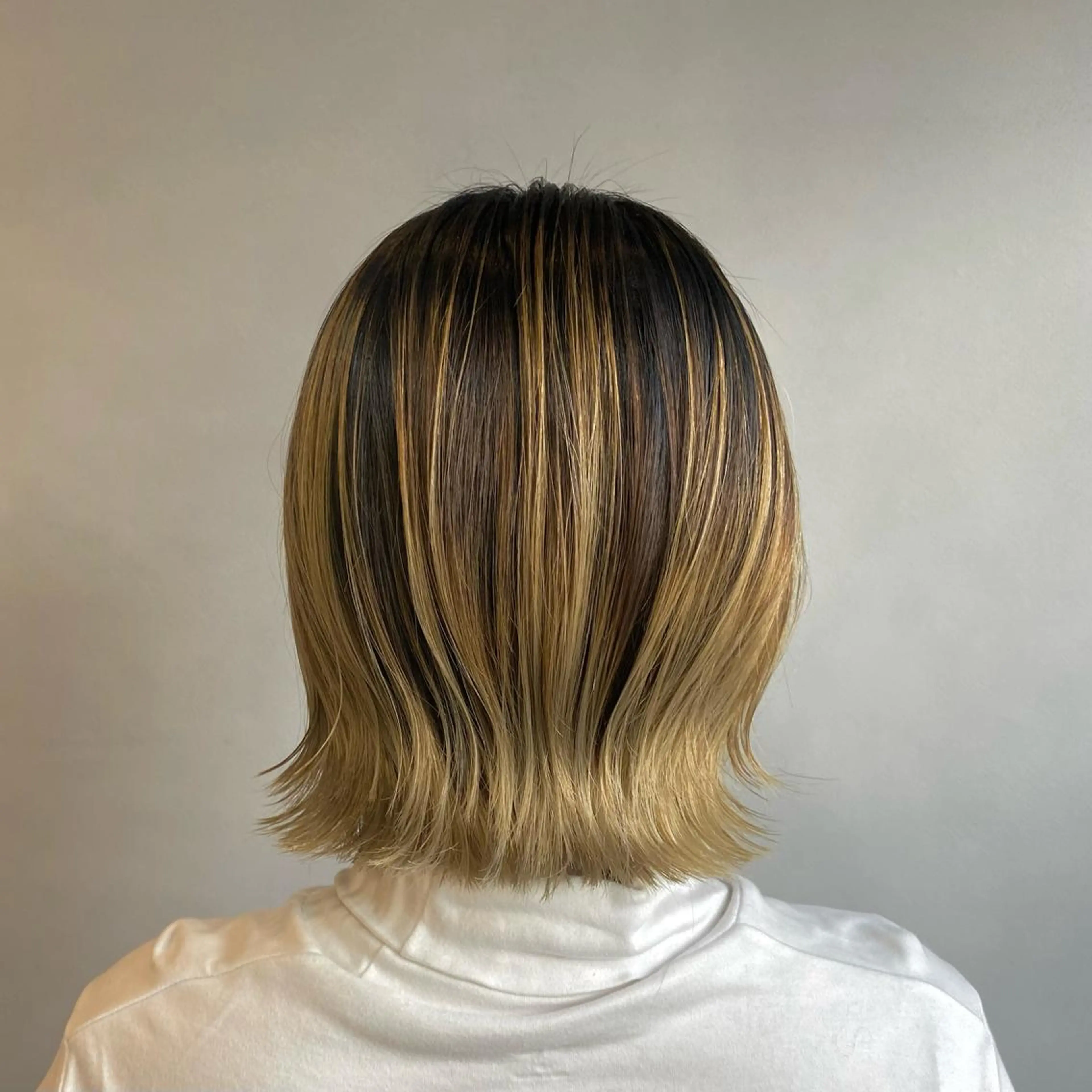 ミディアム カラー ブリーチ カット ヘアカラー 🪐SOURCE 塚口　シマブクロ🪐のヘアスタイル