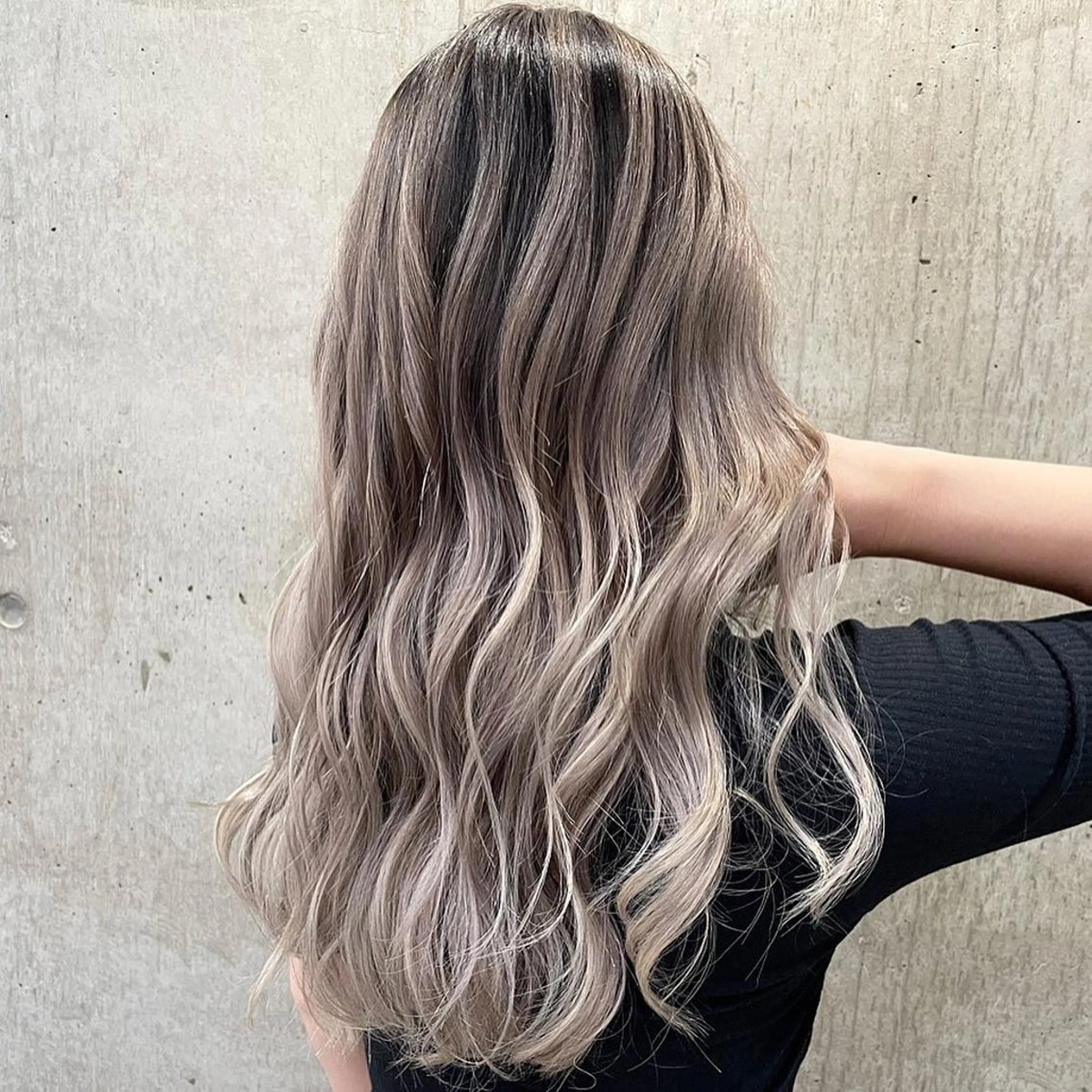 ロング カラー バレイヤージュ レイヤーカット ヘアカラー トリートメント 🌺KANA🇺🇸 海外トレンドヘアのヘアスタイル