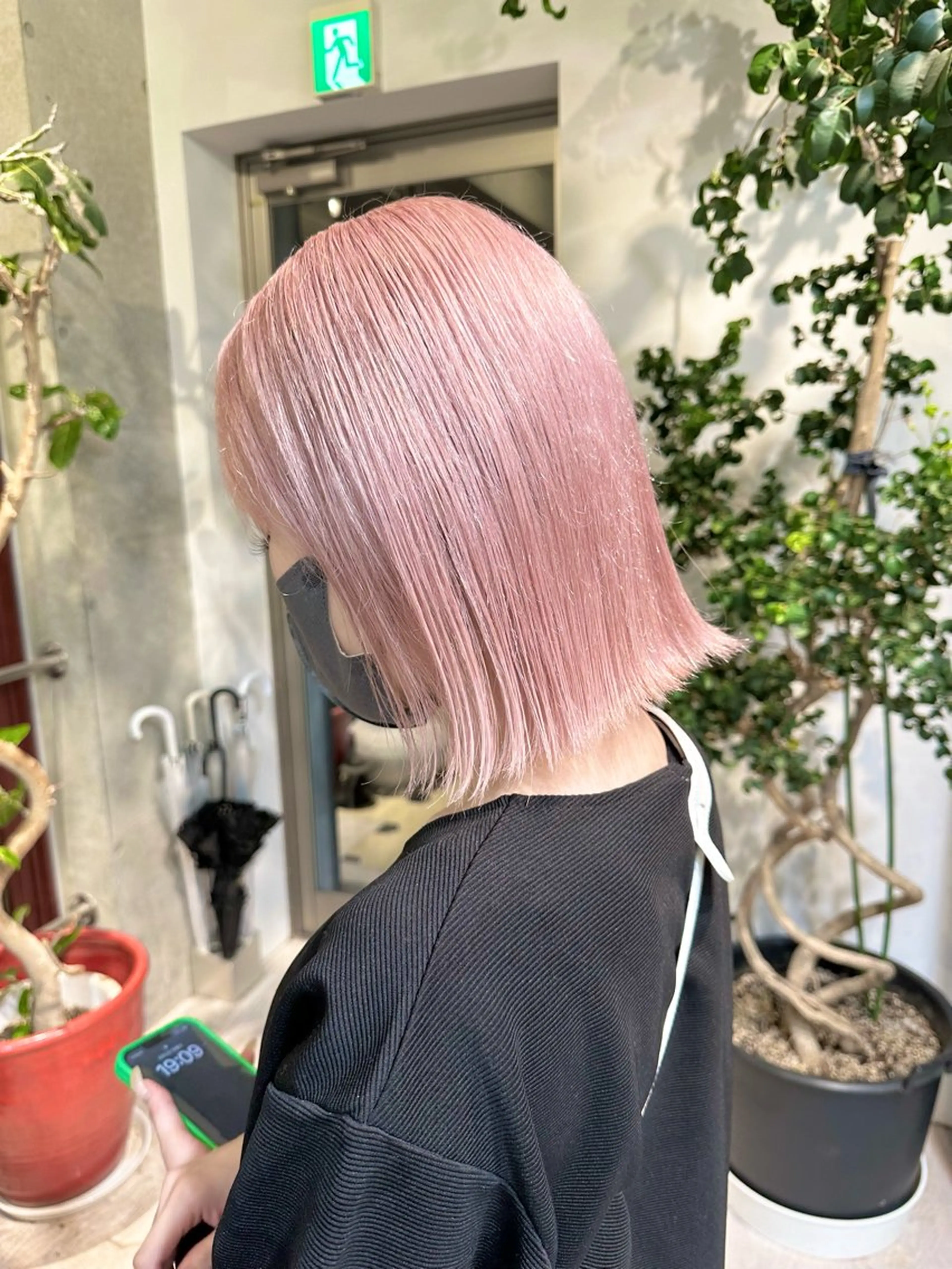 ショート カラー カット ヘアカラー トリートメント kai .のヘアスタイル
