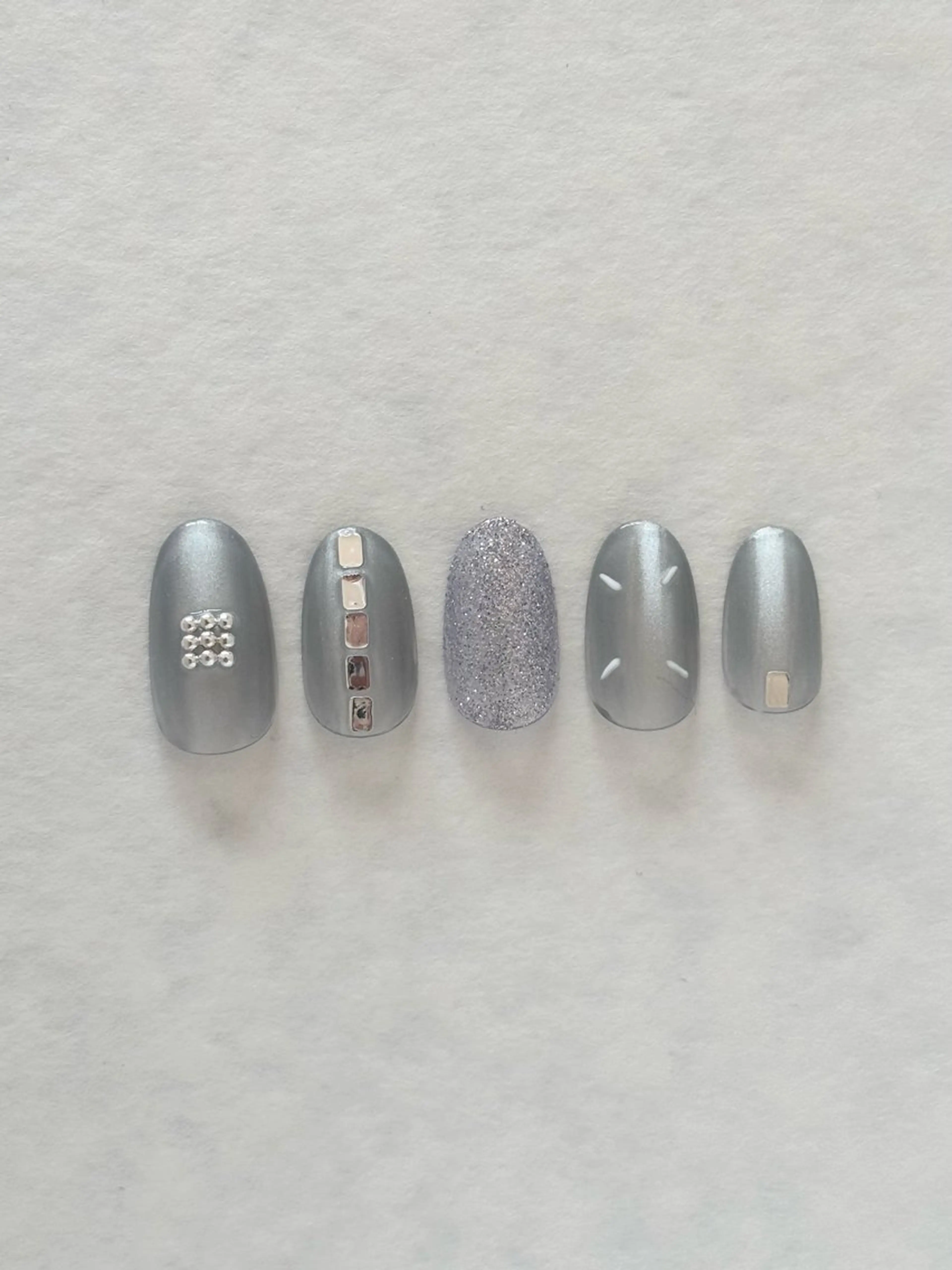 ネイル アートネイル 市川 沙希子のネイルデザイン