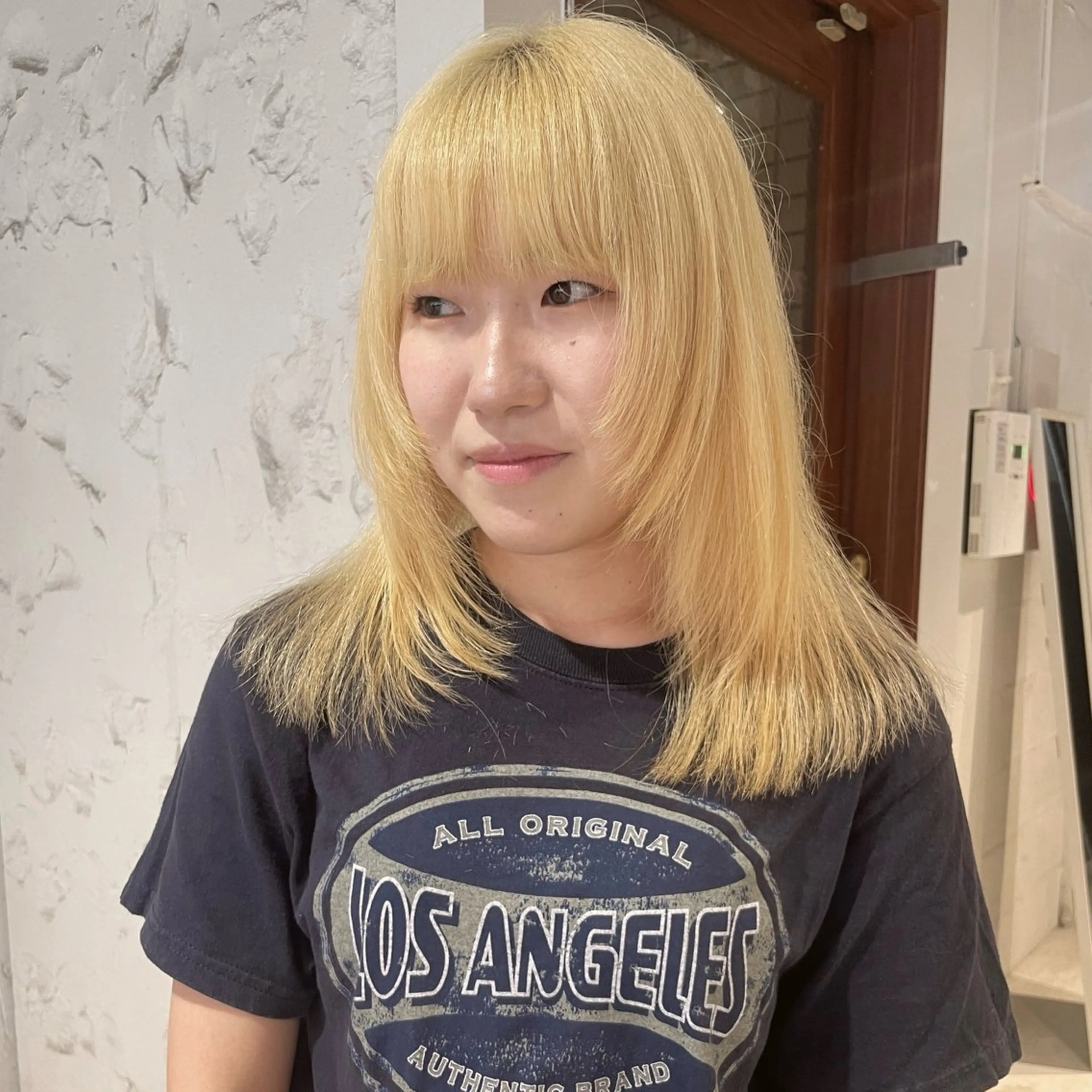 ミディアム カラー 顔周りカット レイヤーカット ウルフカット レイヤー×初 パーマ|hinakoのヘアスタイル