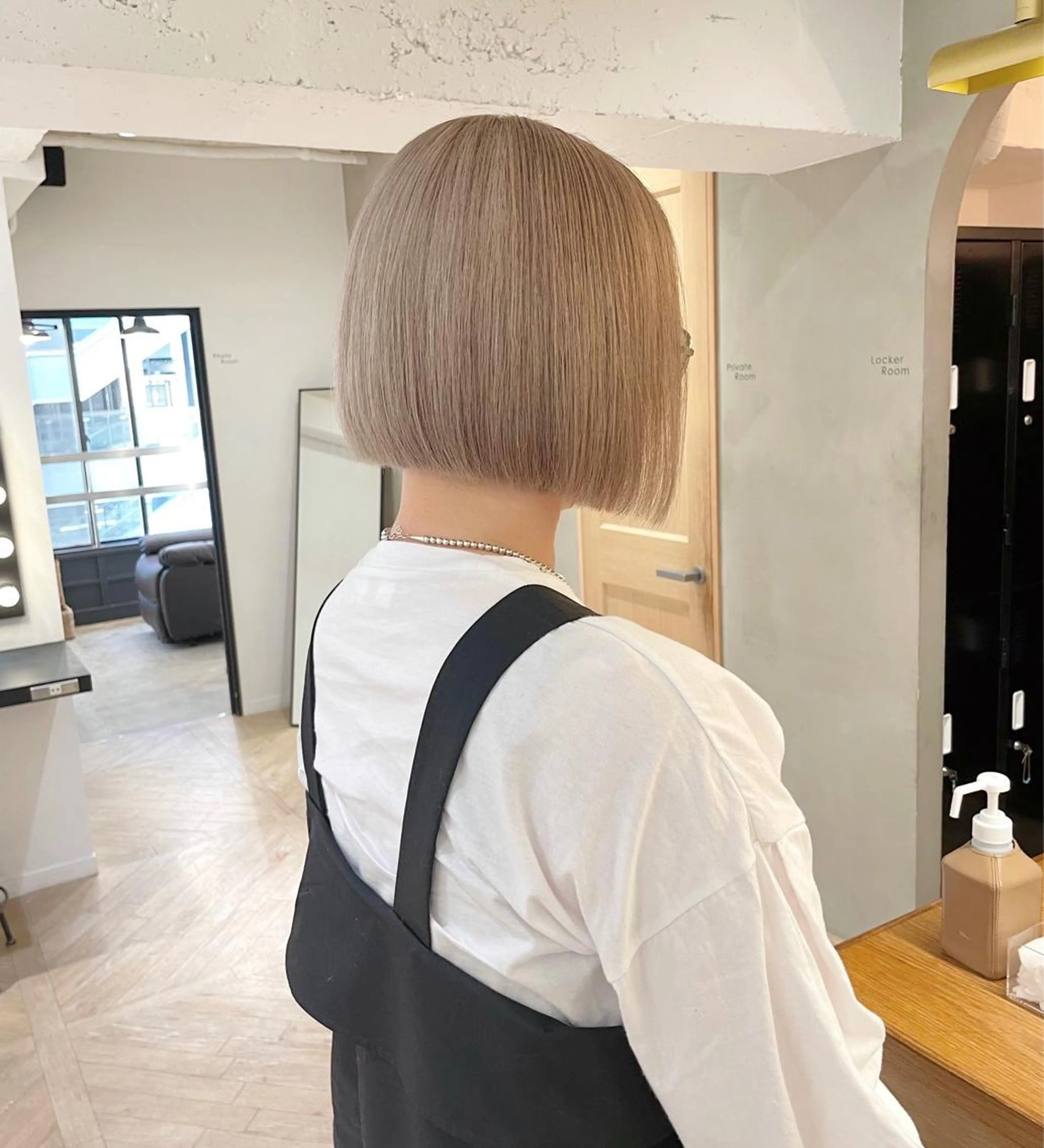 ミディアム カラー ブリーチ ケアブリーチ ダブルカラー イヤリングカラー ハイライトカラー ボブ/レイヤー 🌟梅田盛一🌟のヘアスタイル