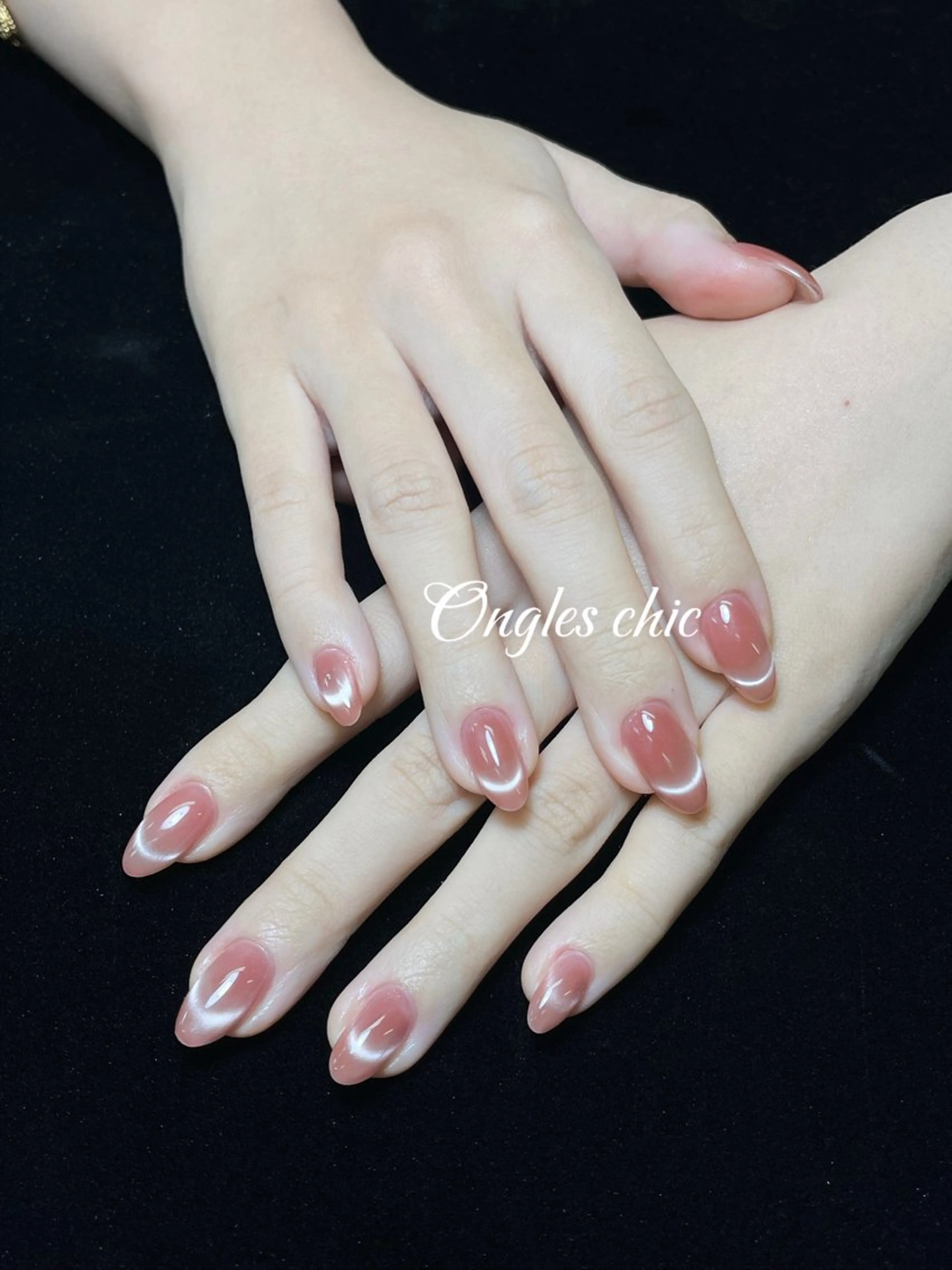 ネイル ハンドネイル ongles chicのネイルデザイン