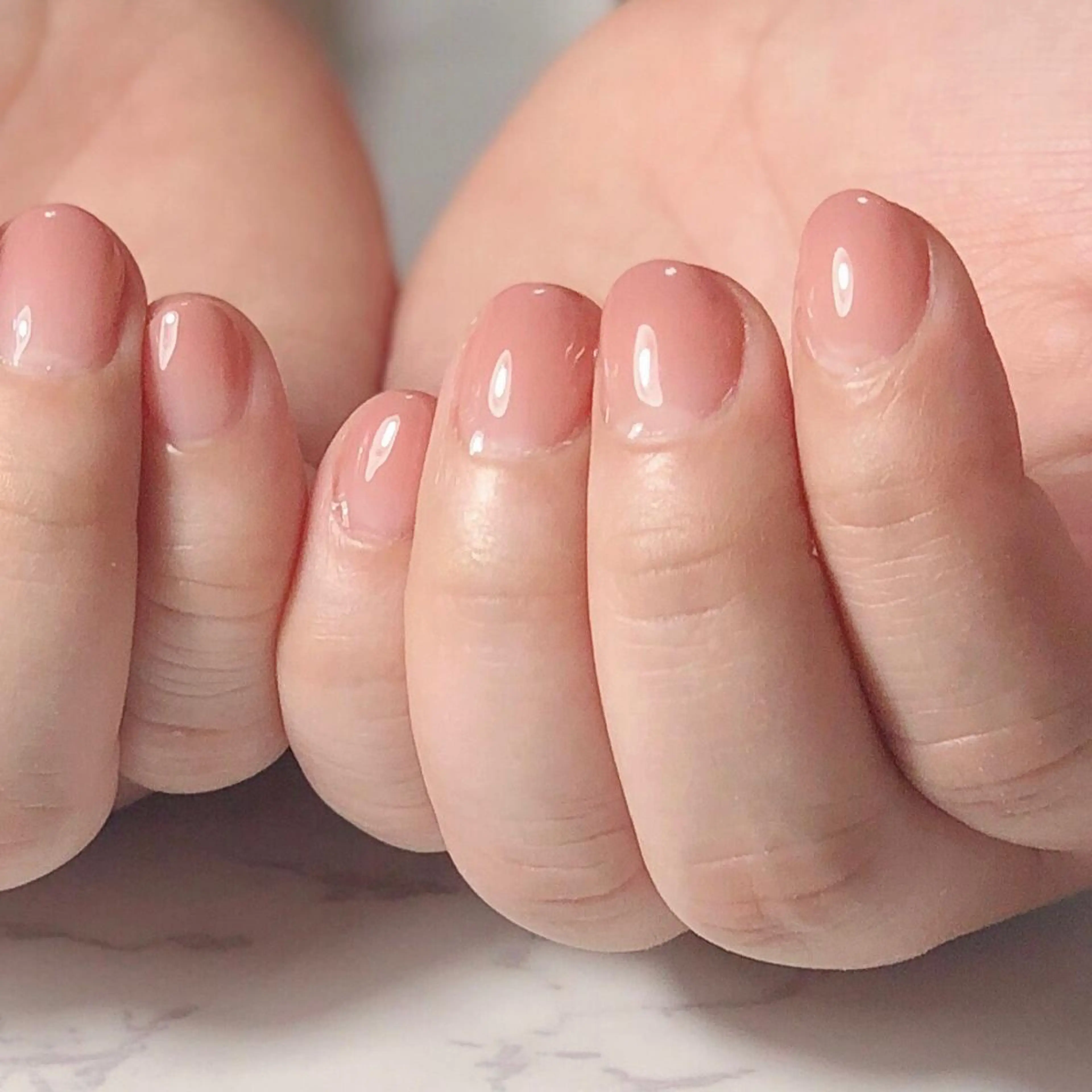 ネイル チークネイル ジェルネイル グラデーション オフィスネイル ワンカラーネイル 辻野 和枝のネイルデザイン