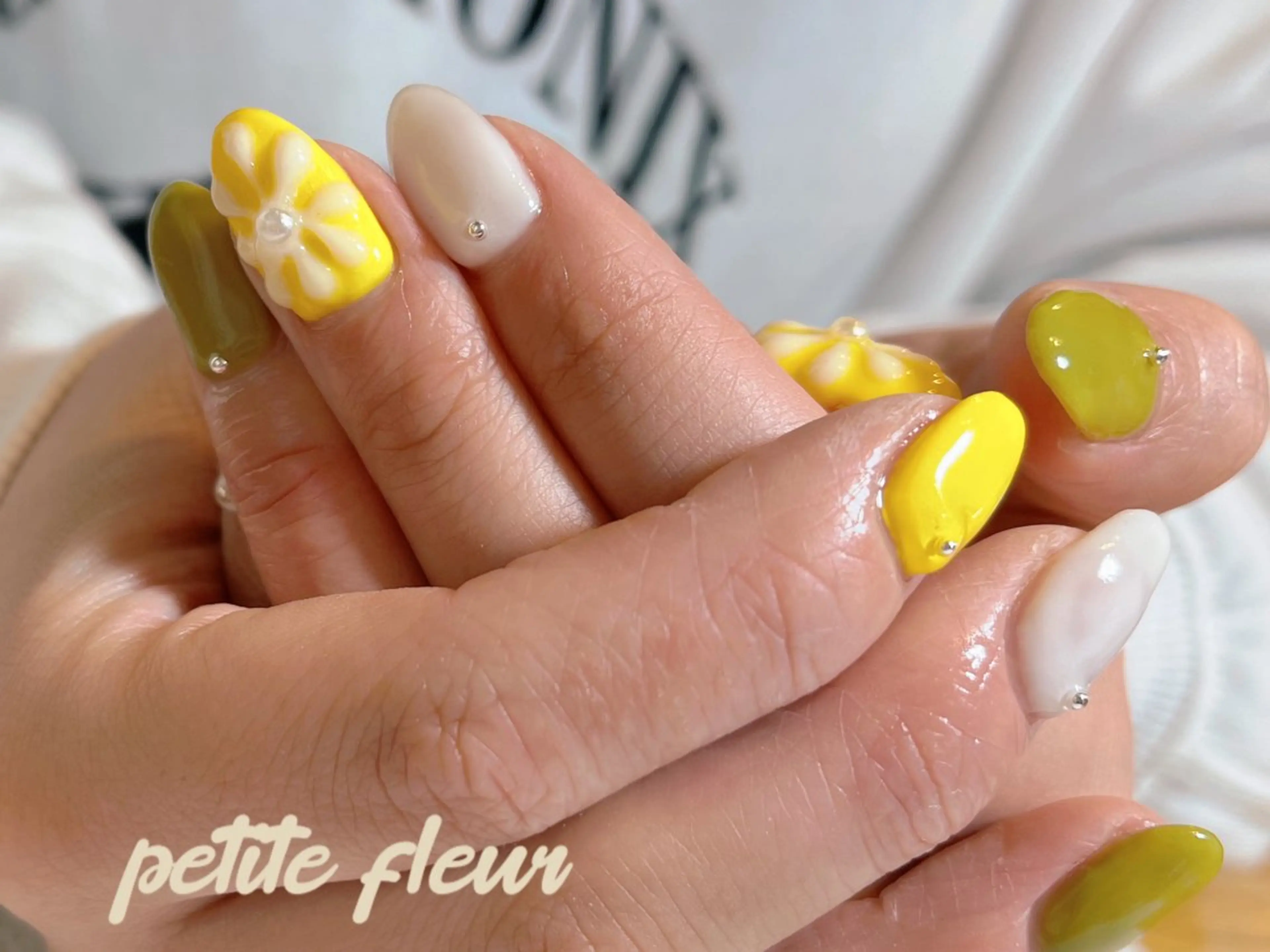 ネイル ハンドネイル ビューティーサロン プチフルールのネイルデザイン