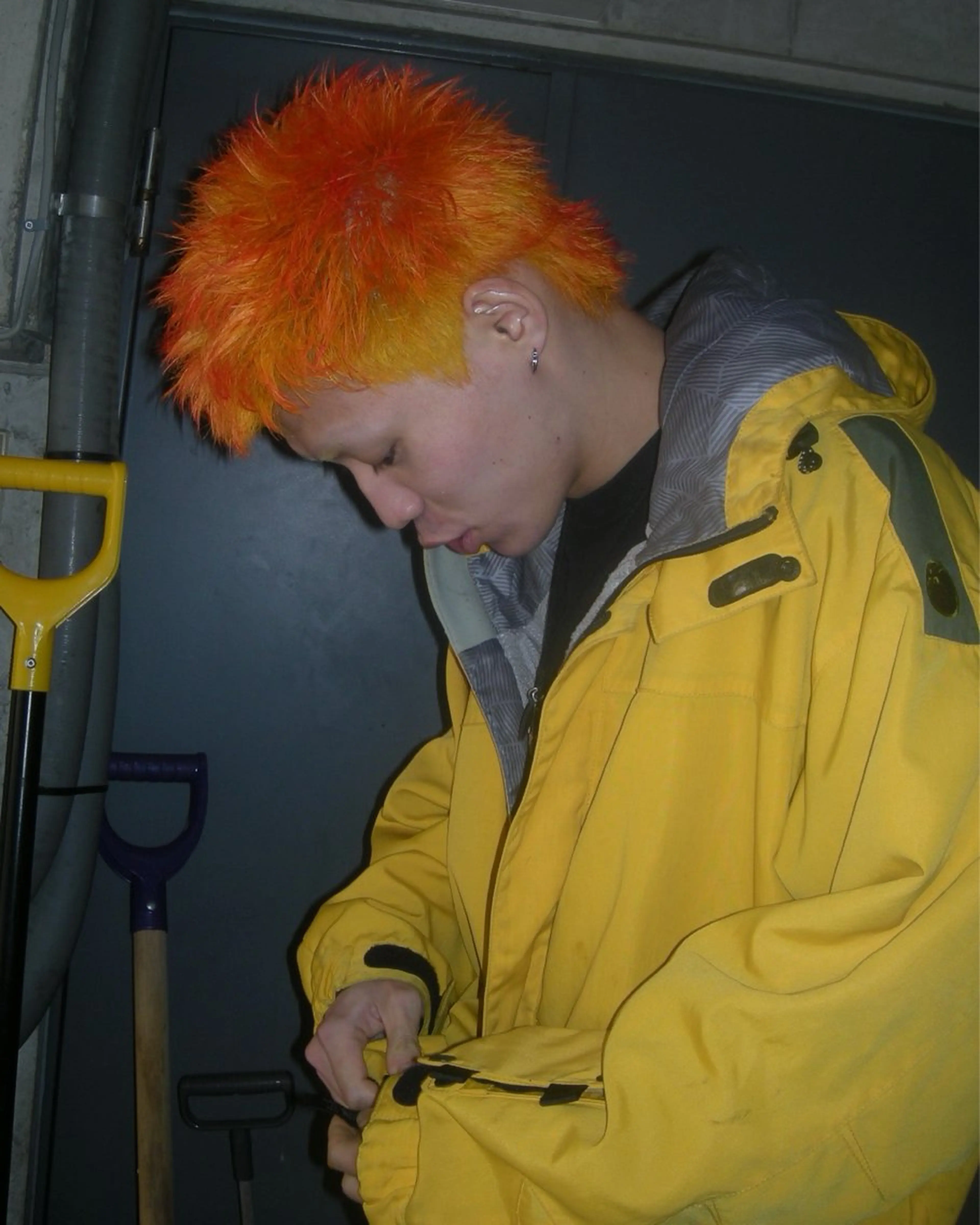 ショート カラー メンズ メンズブリーチ ブリーチ オレンジ GATTACA所属・太陽 GATTACAのヘアスタイル