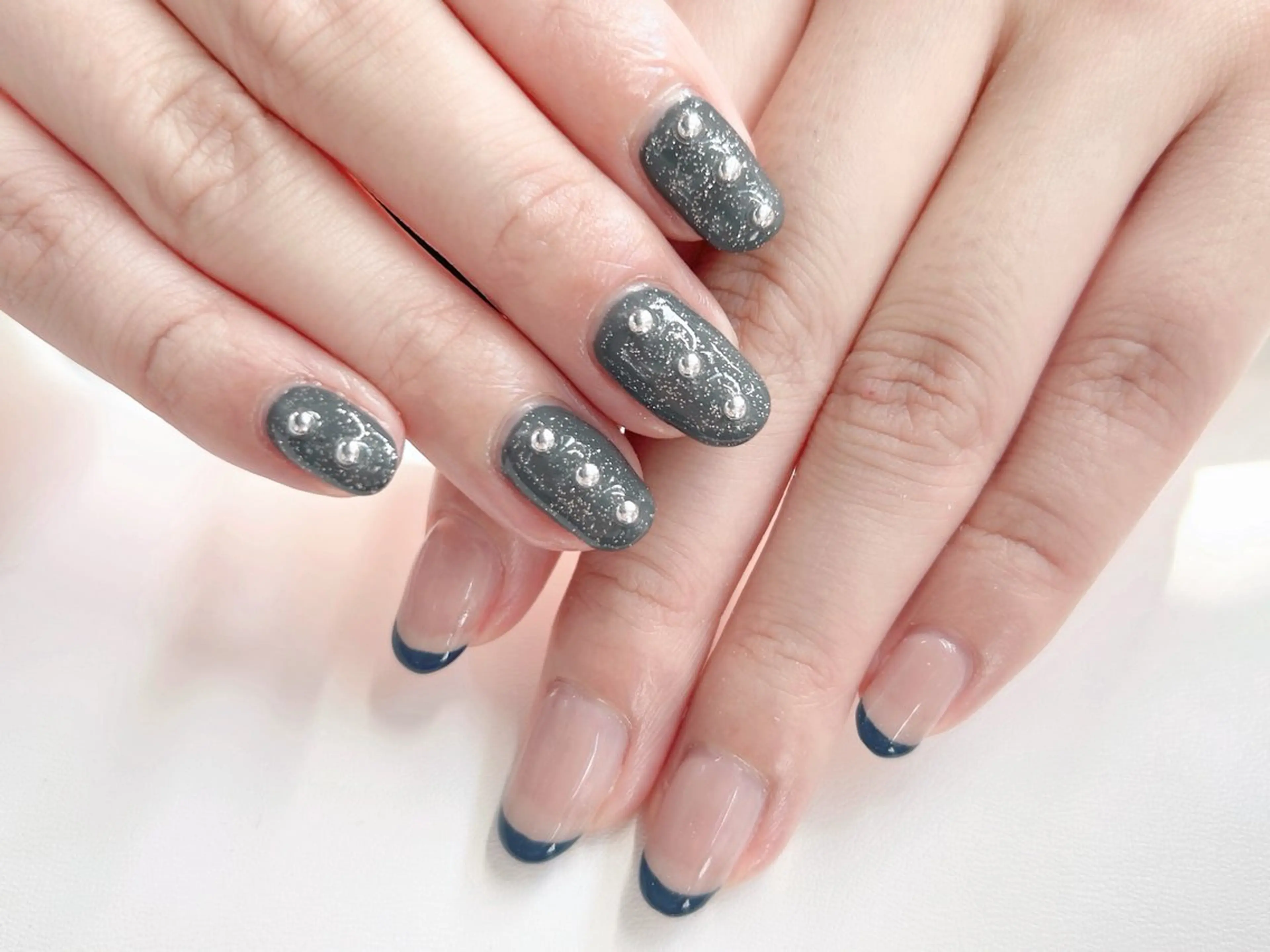 ネイル 桜ネイル フラッシュネイル フレンチネイル ネイビー ハンドネイル Forca total studio所属・Forca Airaのネイルデザイン