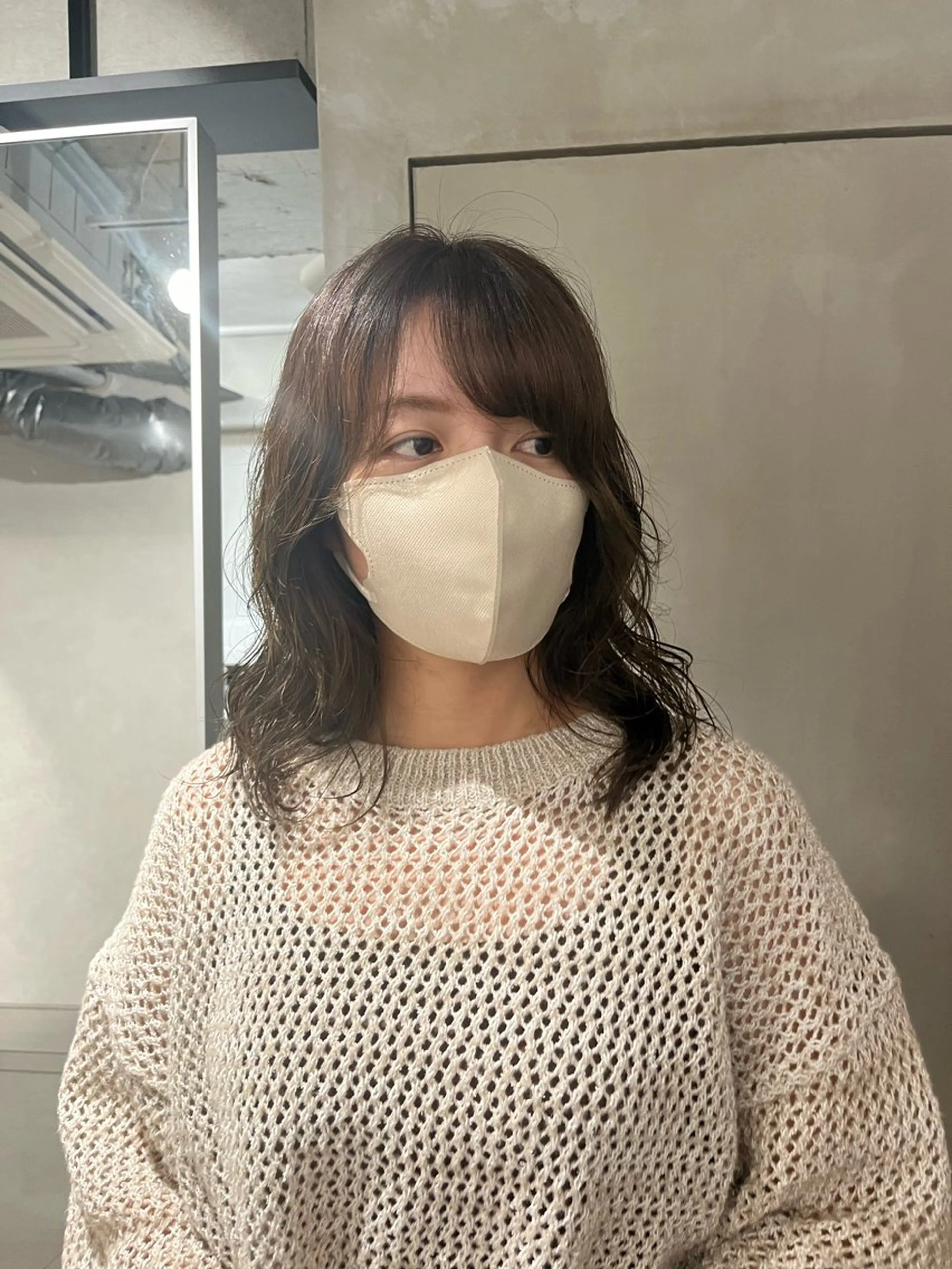 ミディアム カラー ブラウンカラー オリーブブラウン anon Loemのヘアスタイル