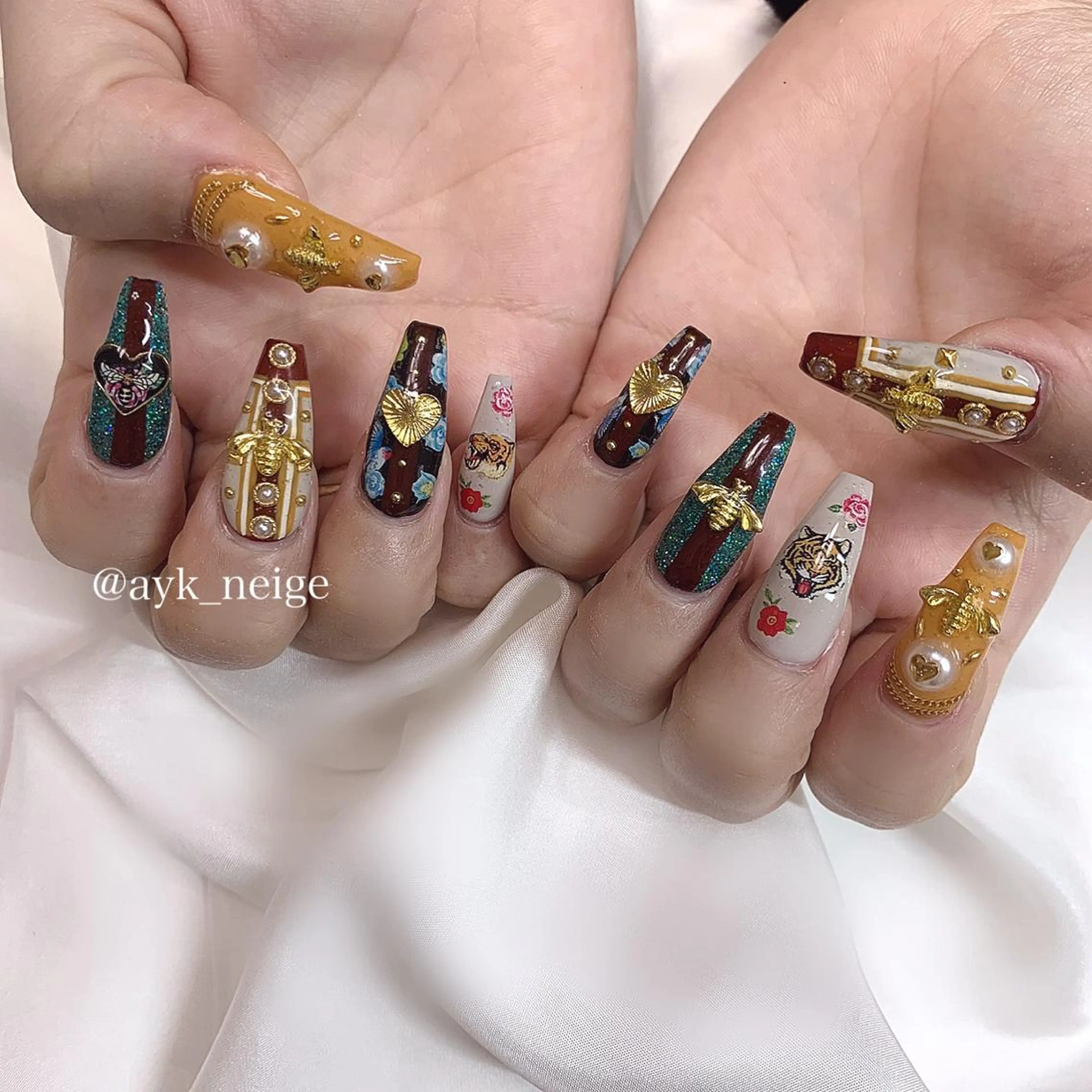 ネイル フットネイル キラキラネイル 韓国ネイル ツイードネイル 冬ネイル n'eige nail所属・大谷 綾香のネイルデザイン