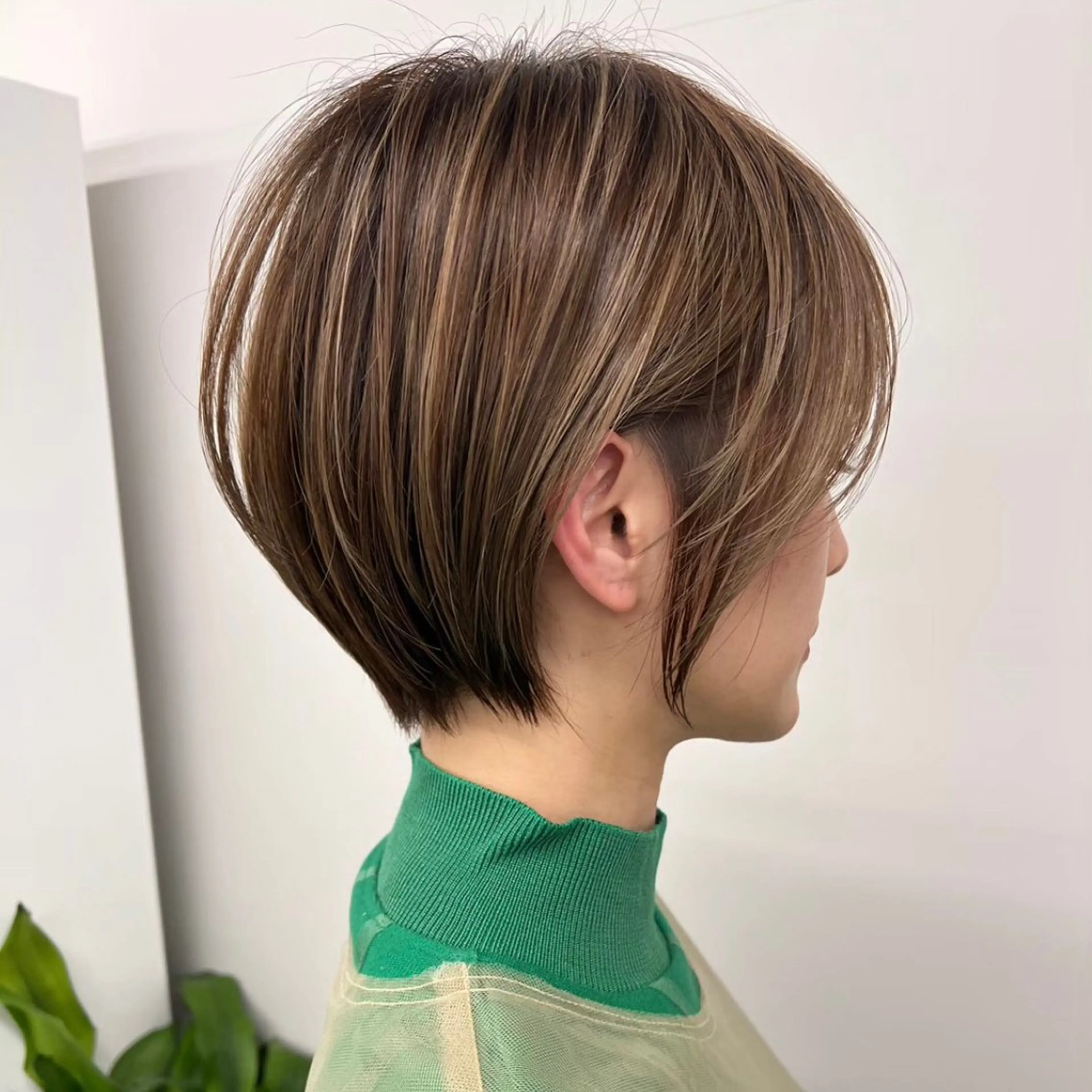 ショート カット ヘアカラー ショート特化✨ 津々美のヘアスタイル